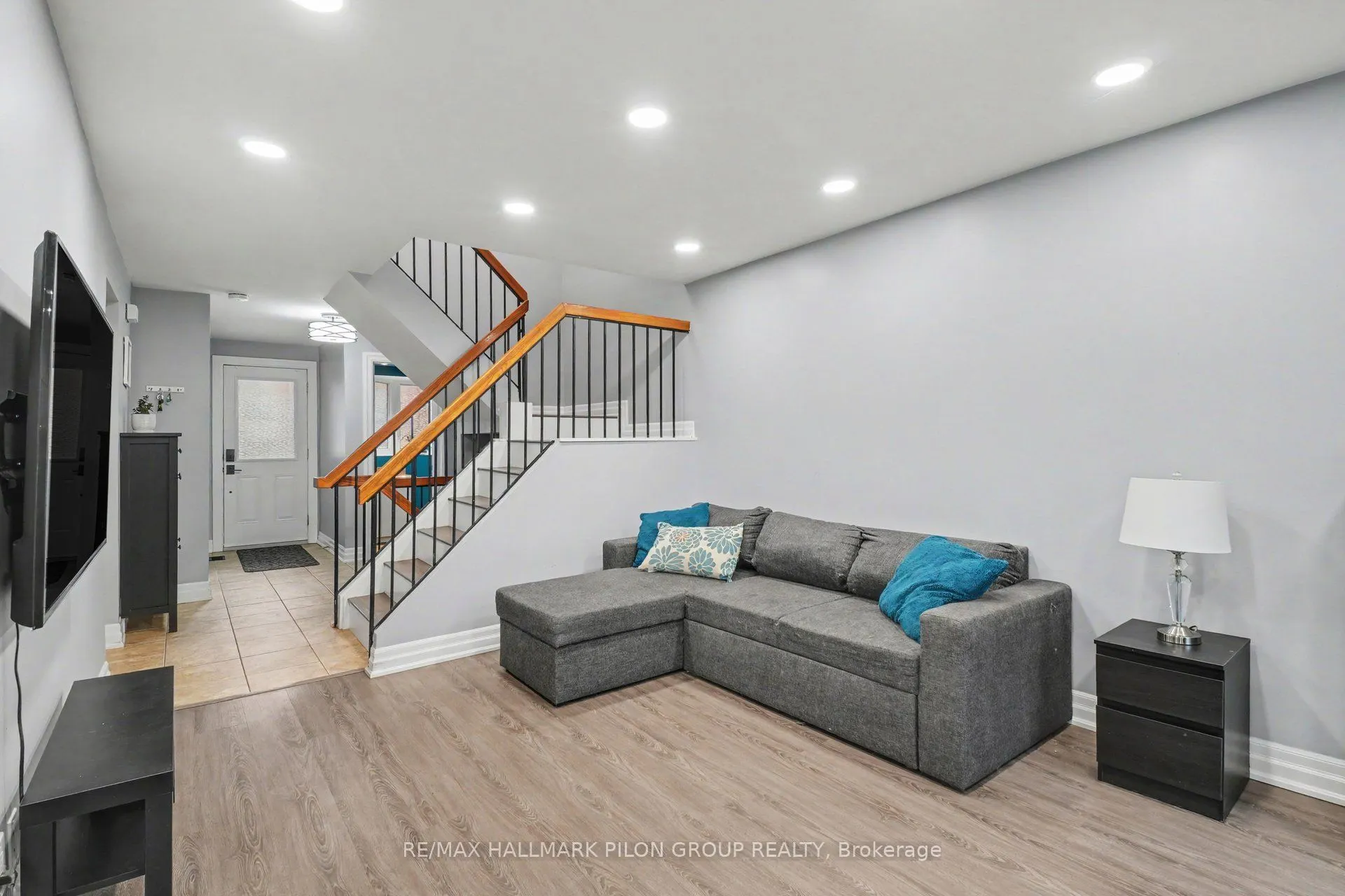 106 Valley Stream Drive #B