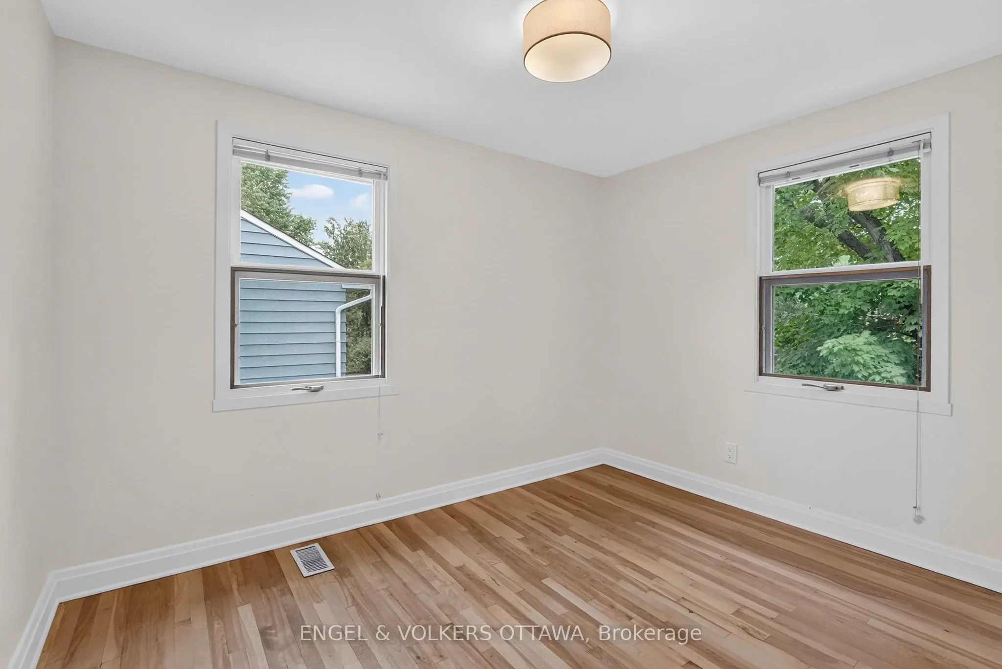 35 Bedford Crescent