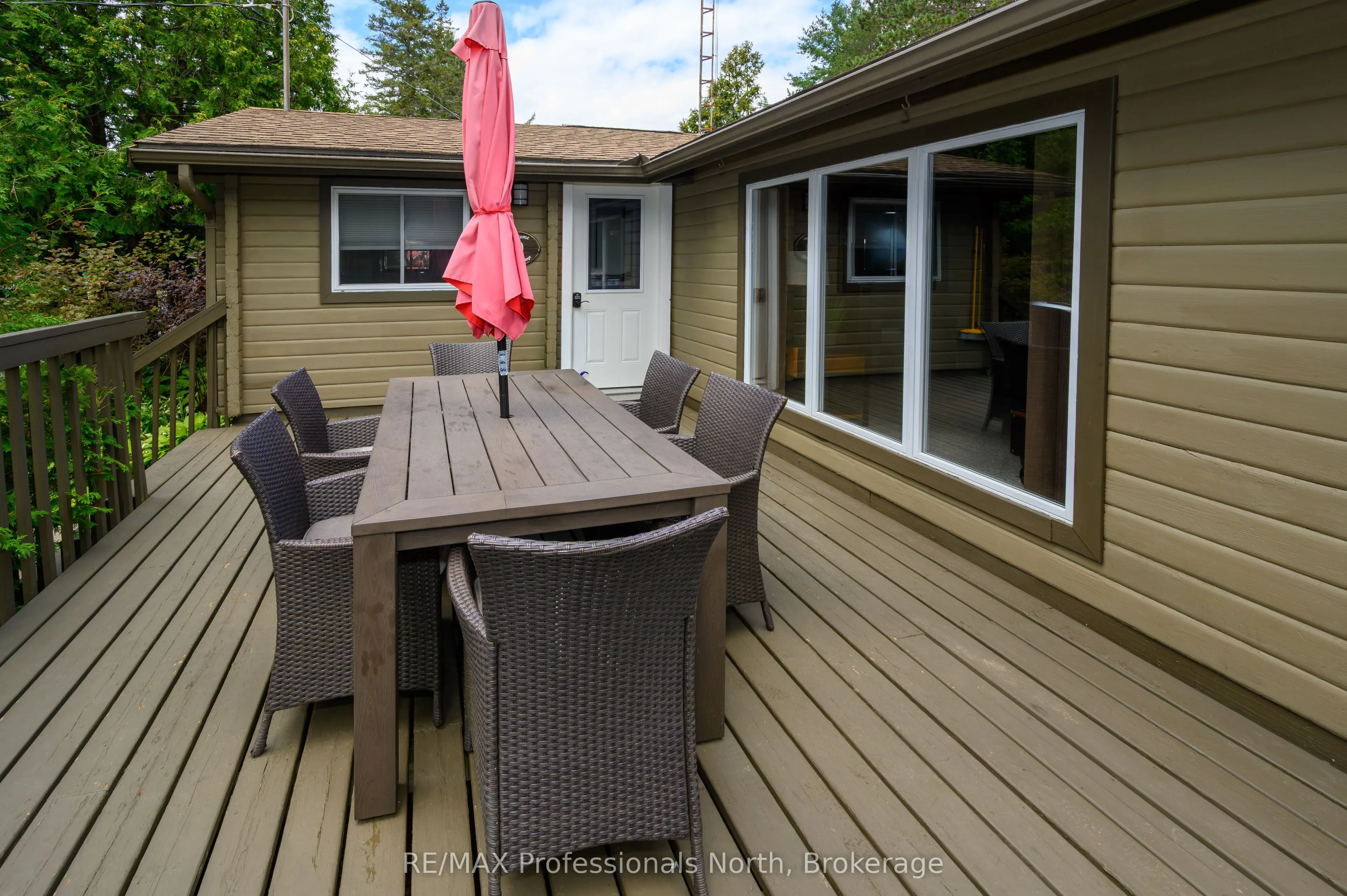 1050 Oxtongue Lake Road