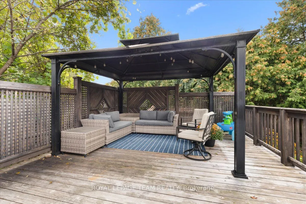 1844 Greenacre Crescent