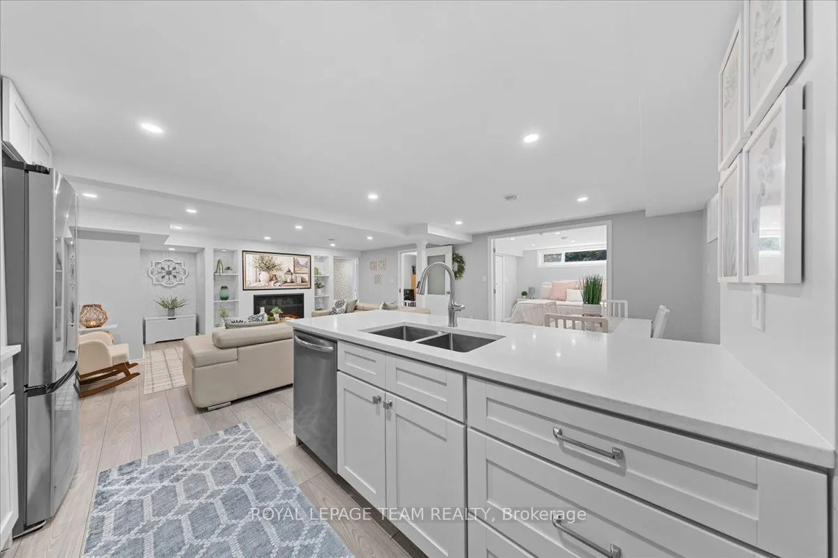 1844 Greenacre Crescent