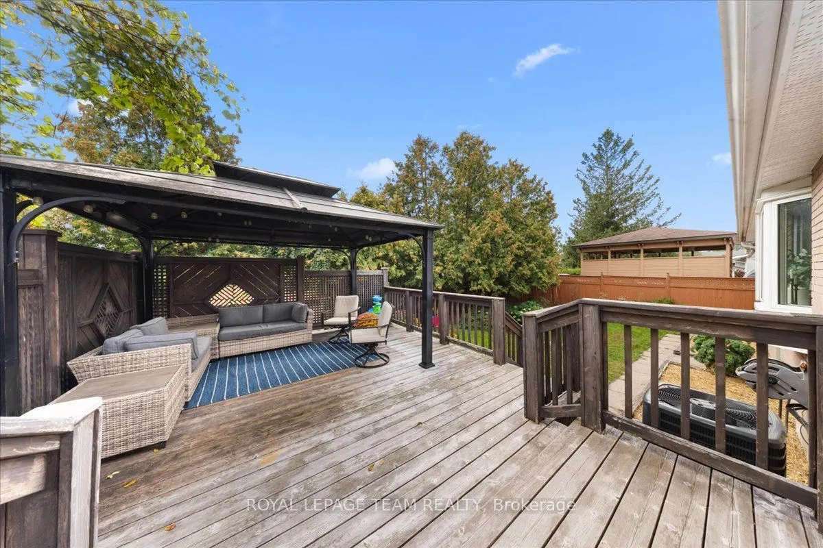 1844 Greenacre Crescent
