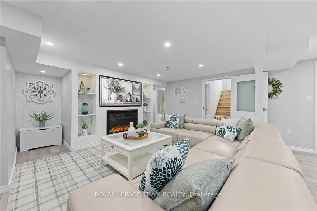 1844 Greenacre Crescent