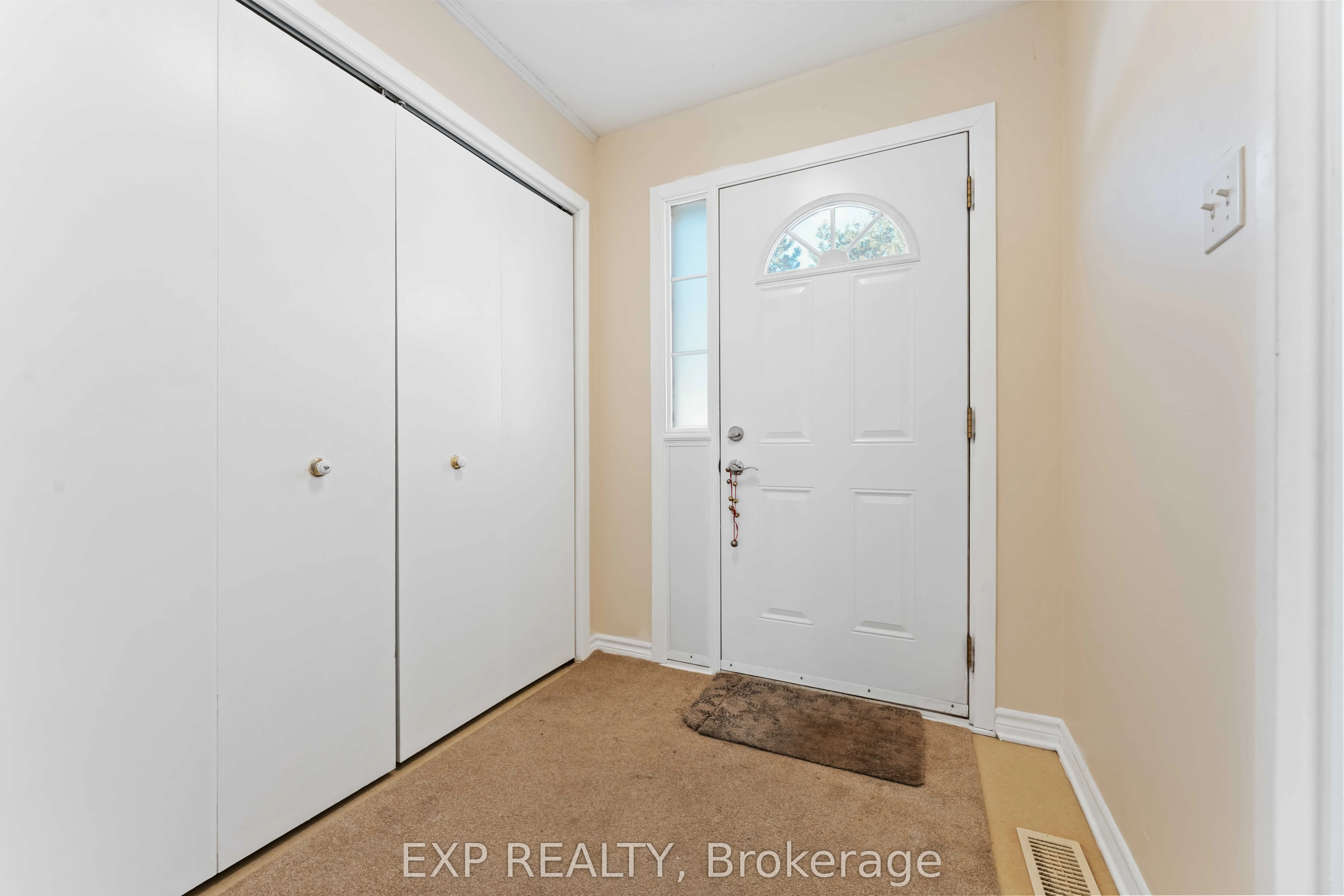 820 CAHILL Drive W #38