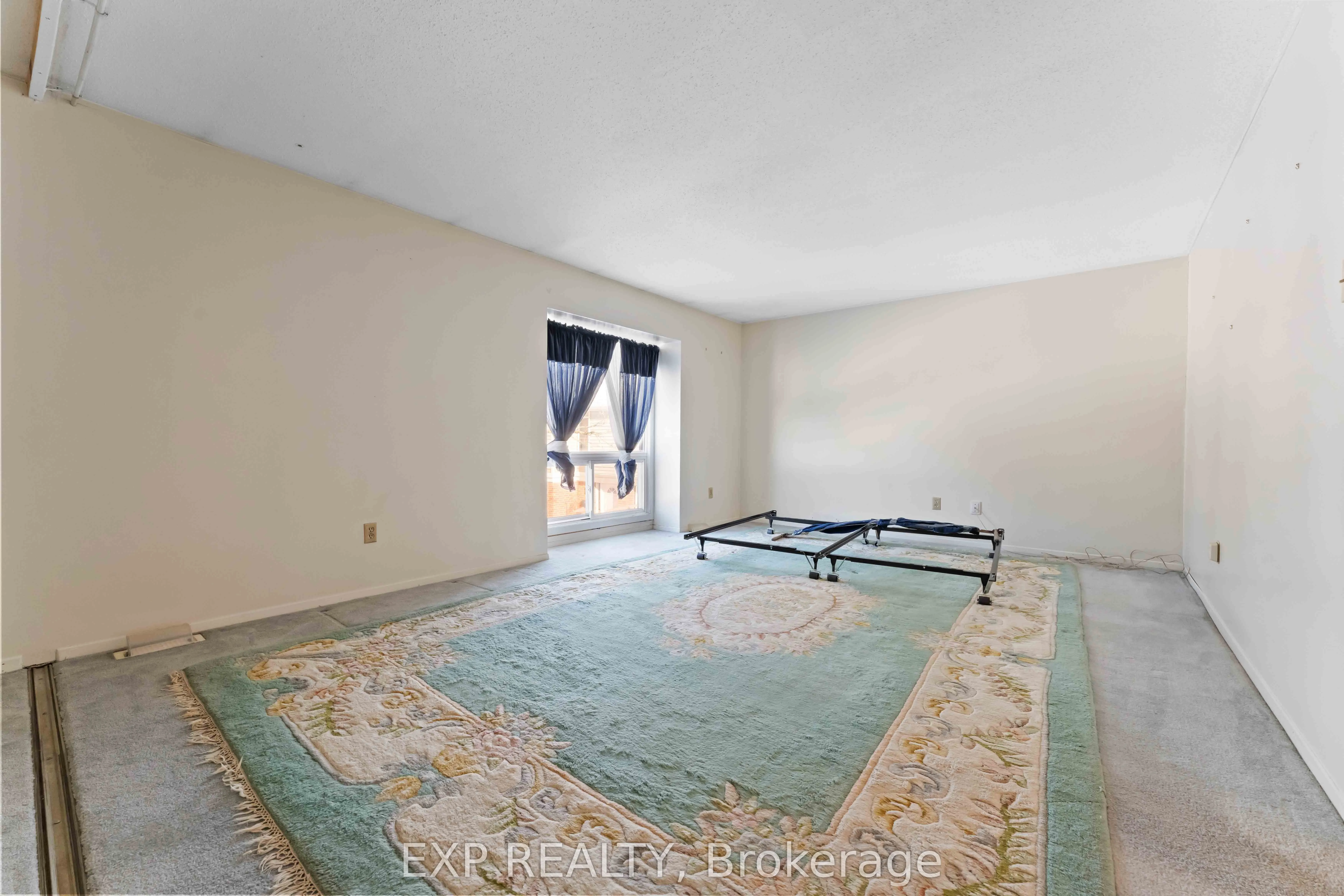 820 CAHILL Drive W #38