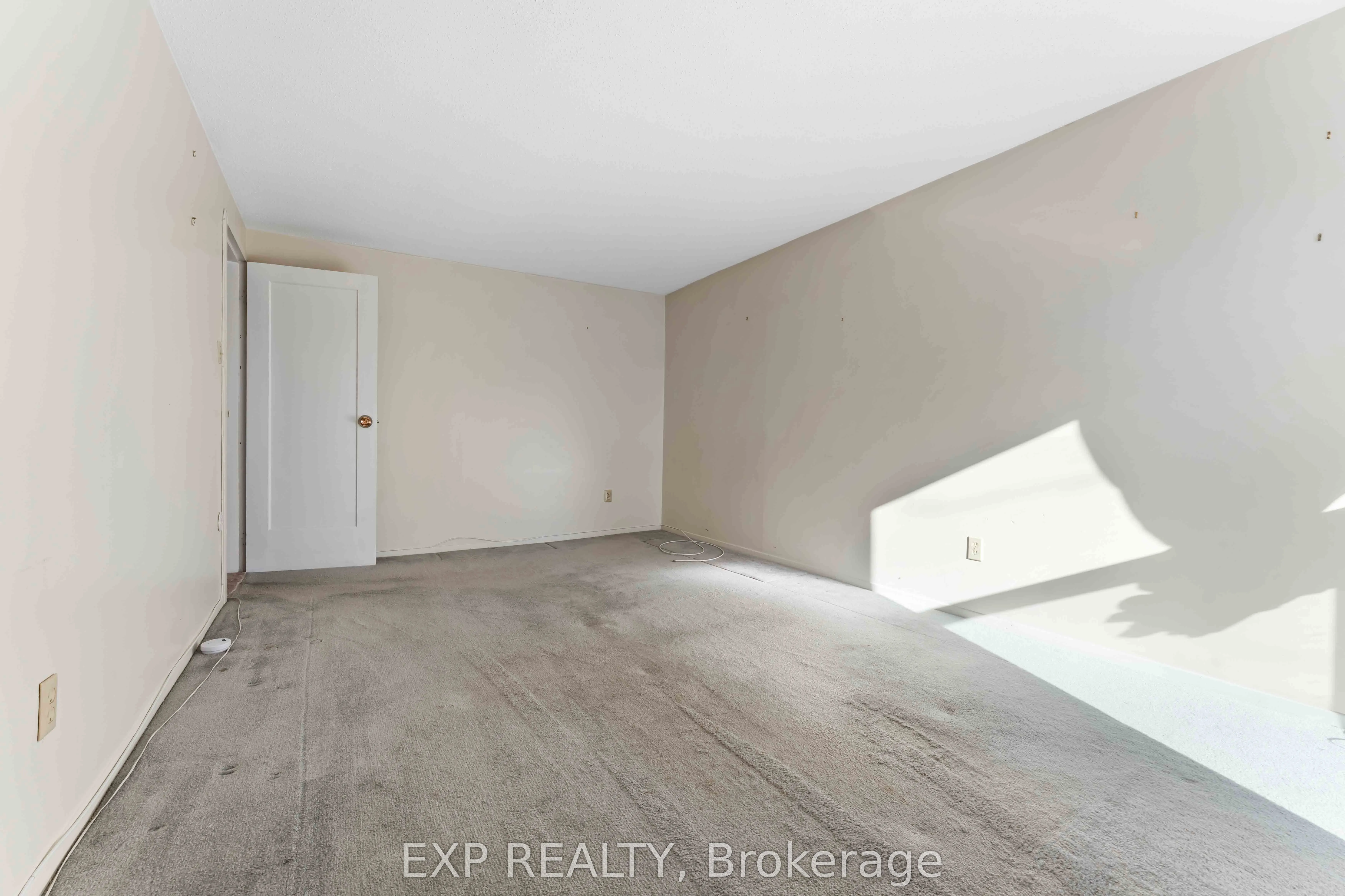 820 CAHILL Drive W #38