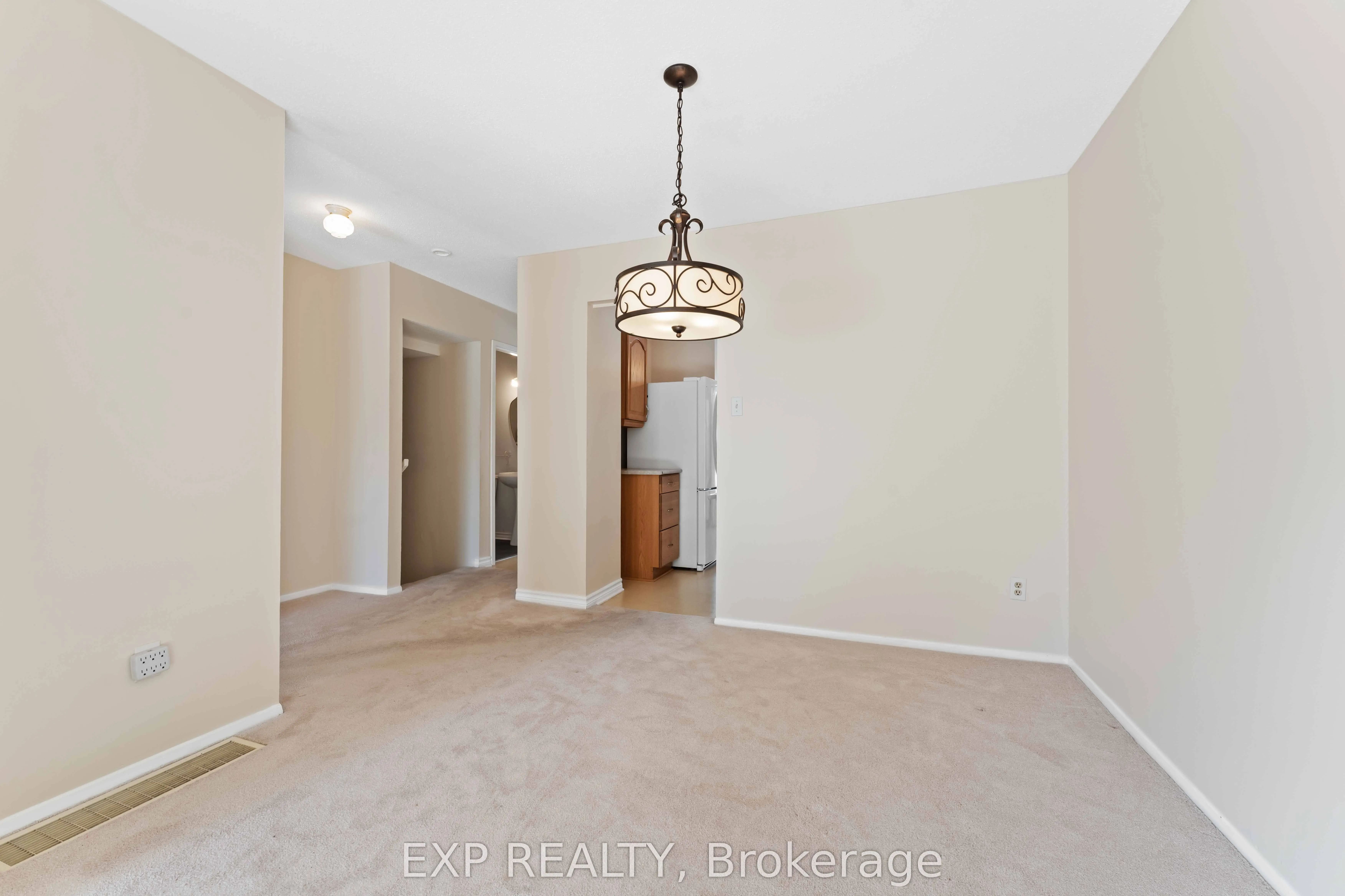 820 CAHILL Drive W #38