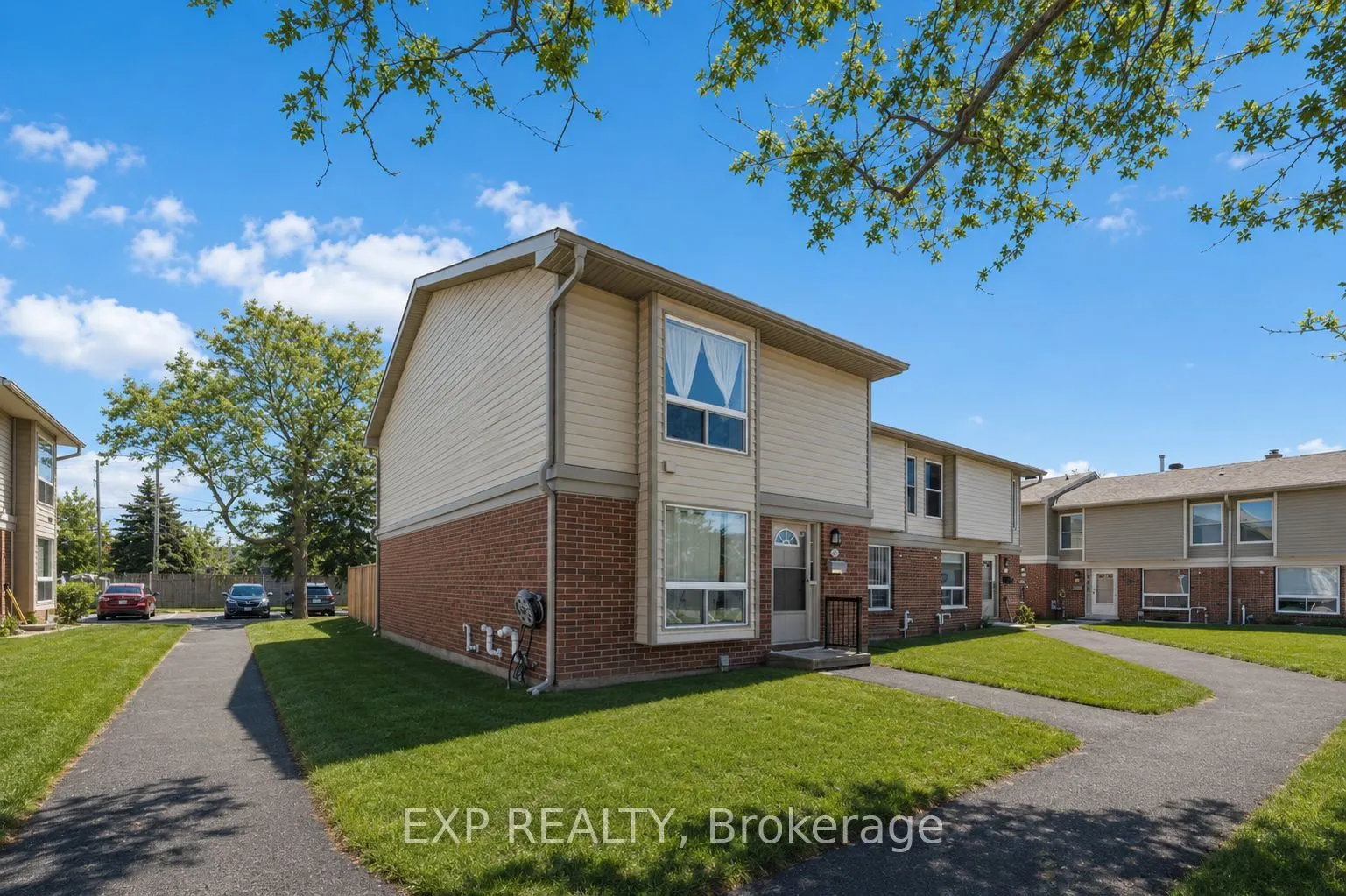 820 CAHILL Drive W #38