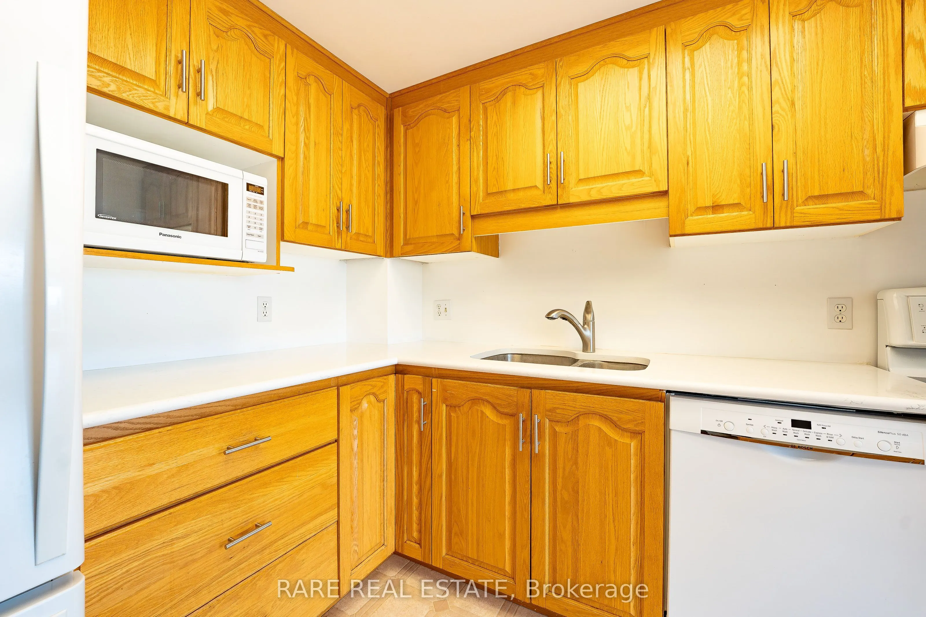 405 Erb Street W #403