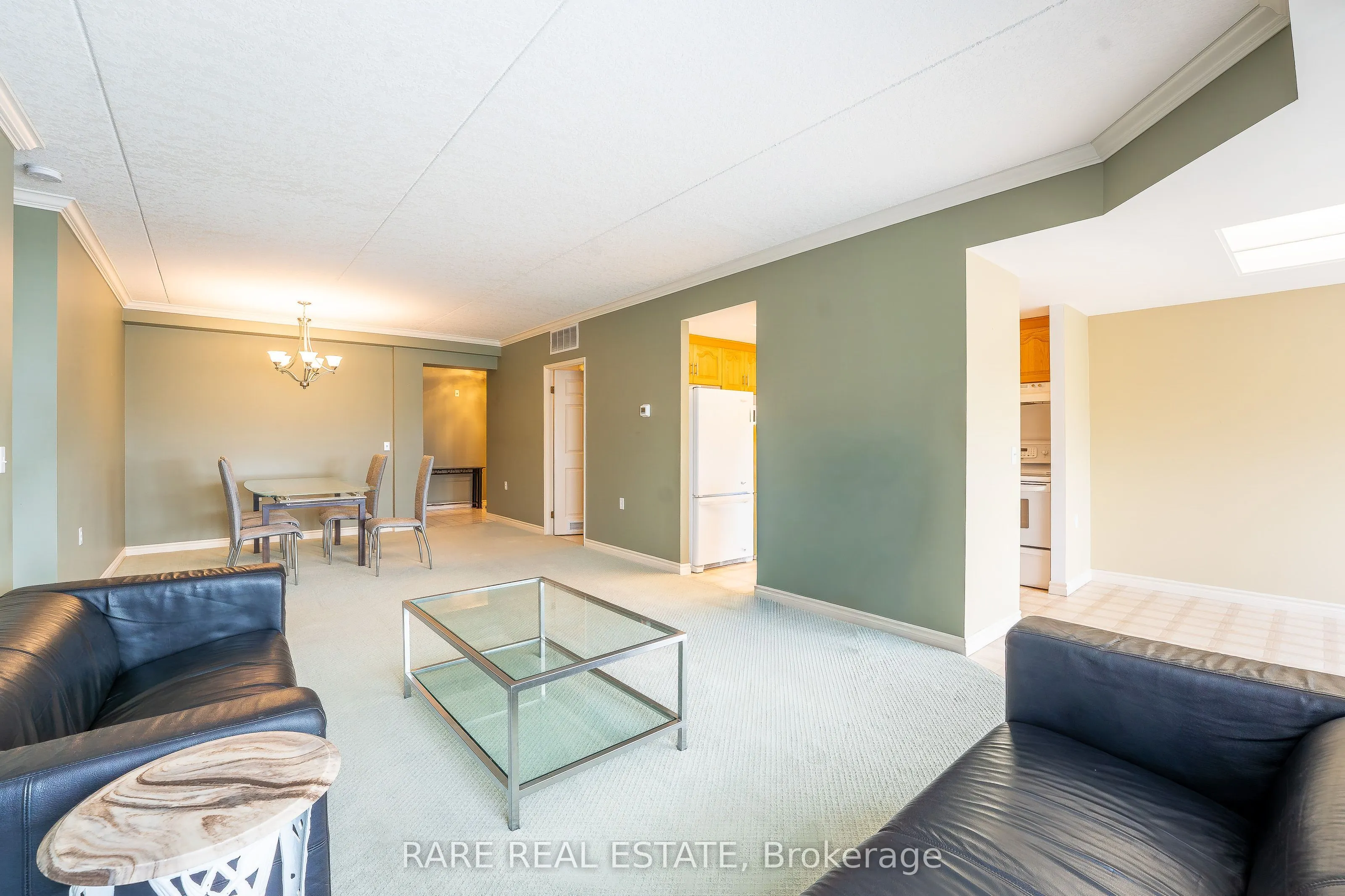 405 Erb Street W #403