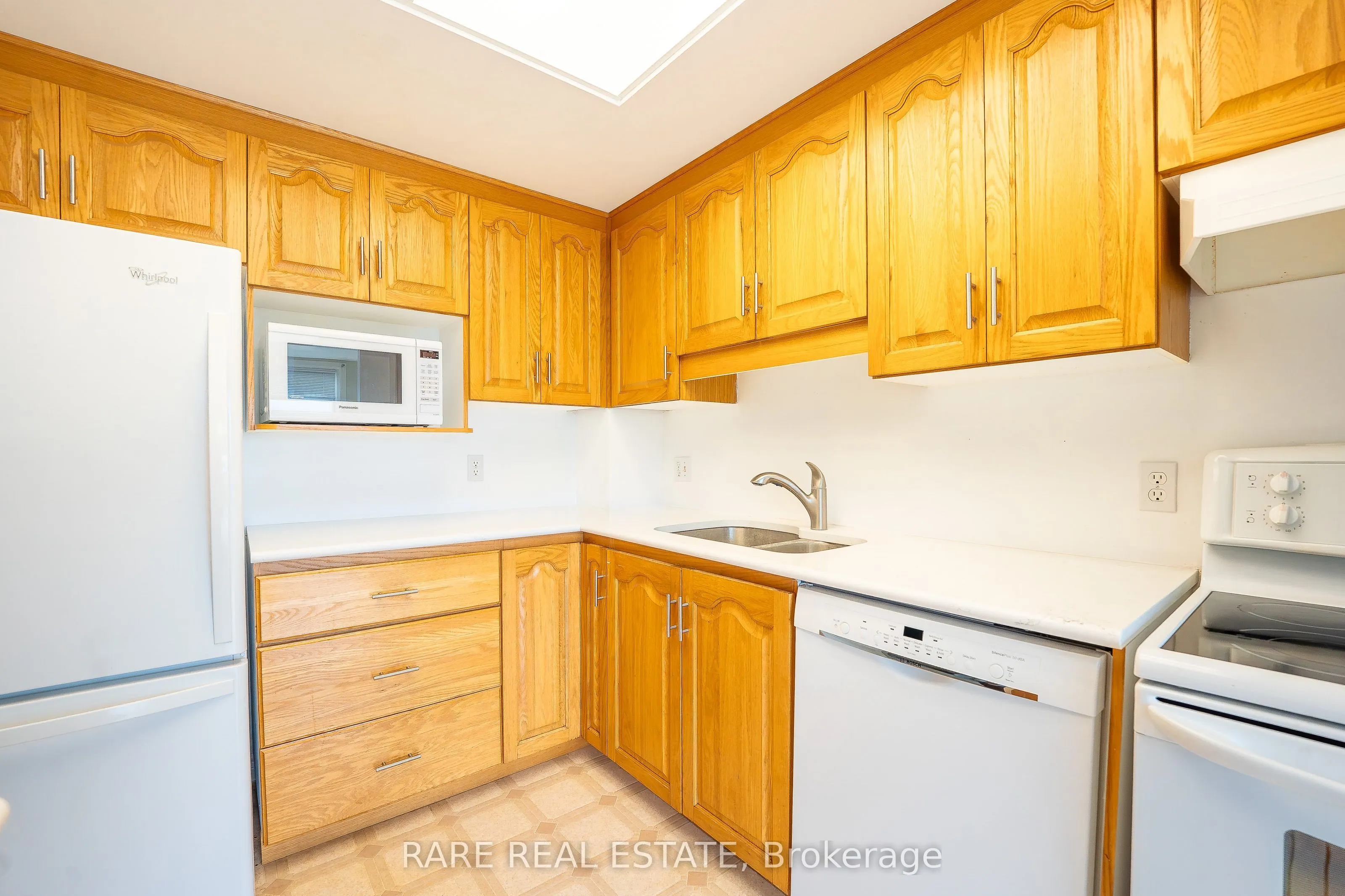 405 Erb Street W #403