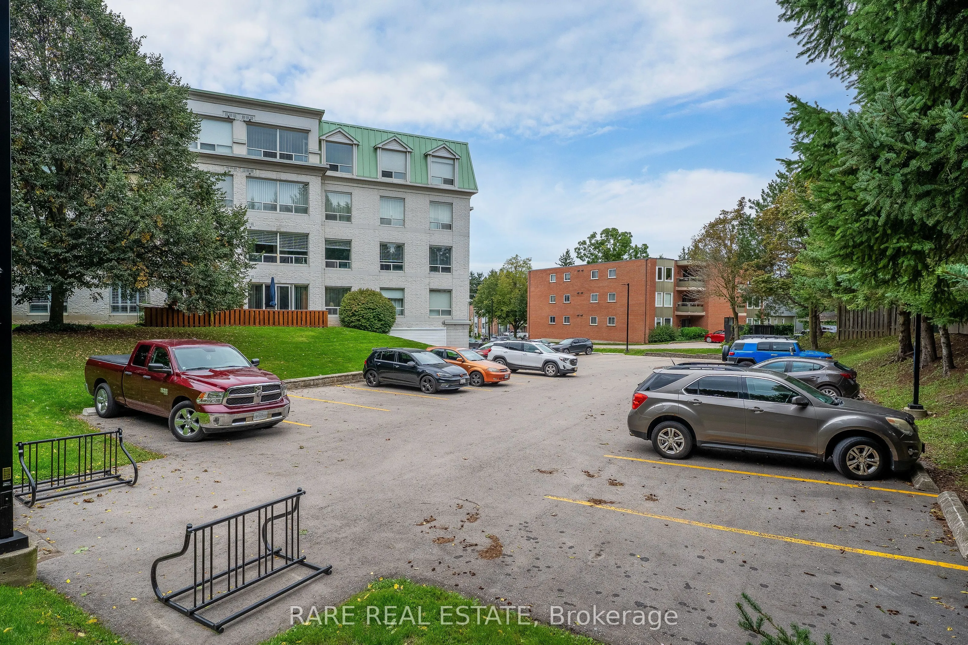 405 Erb Street W #403