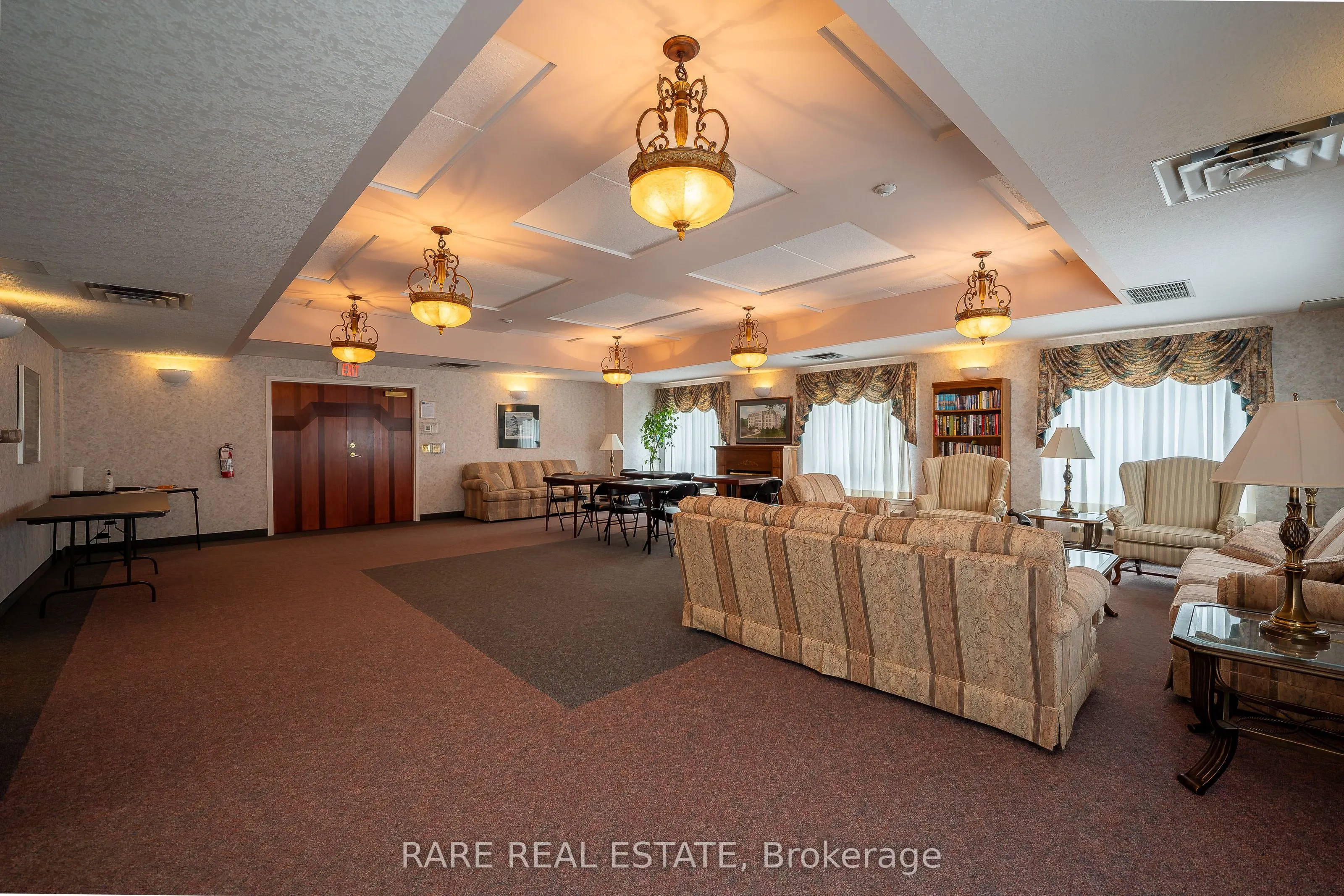 405 Erb Street W #403