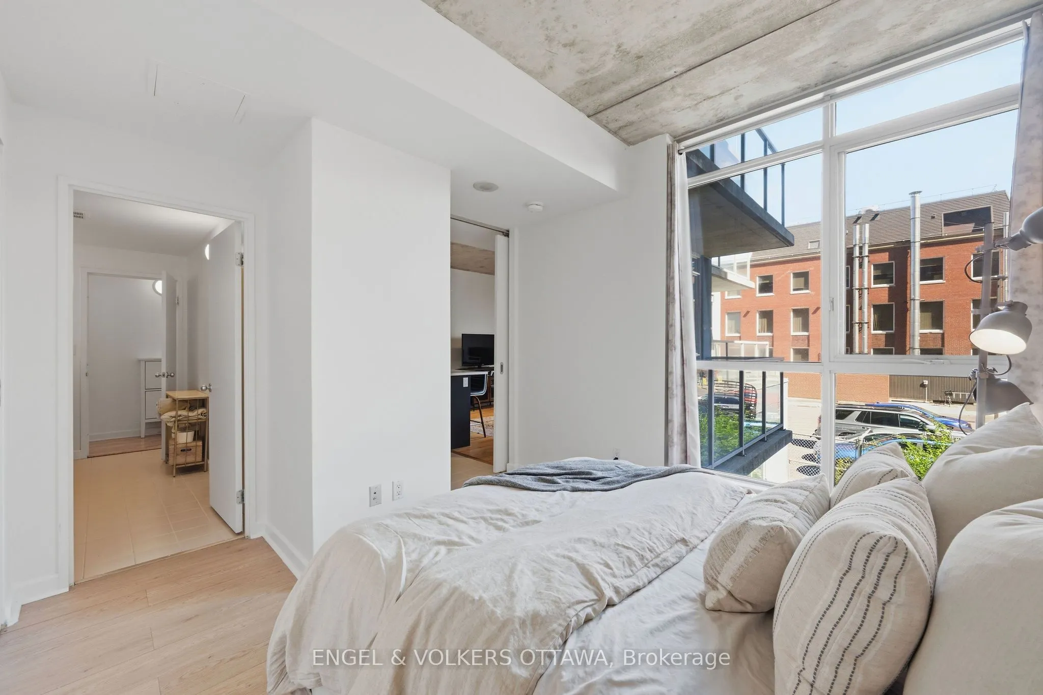 180 York Street #207