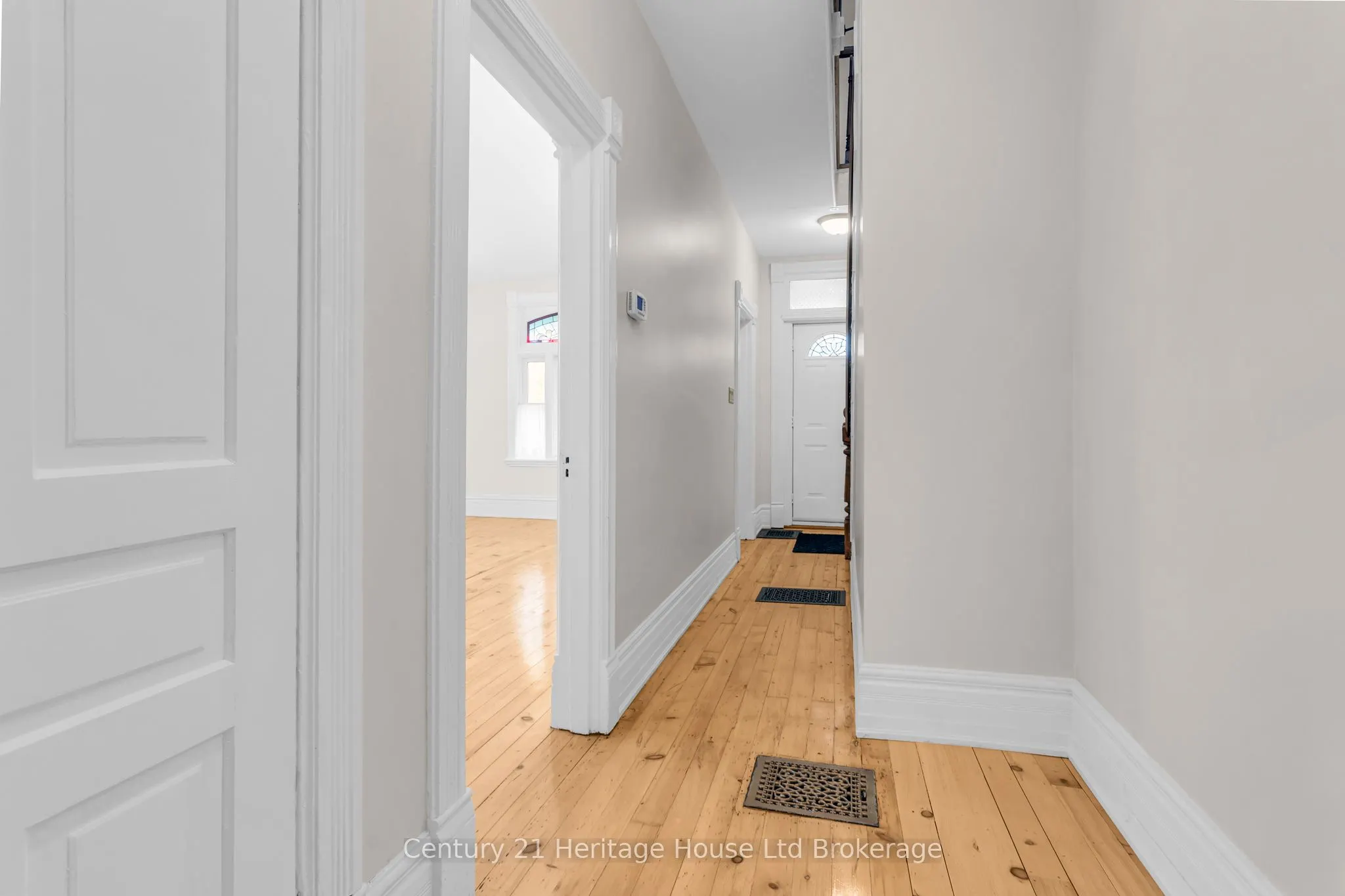 37 Church Street E