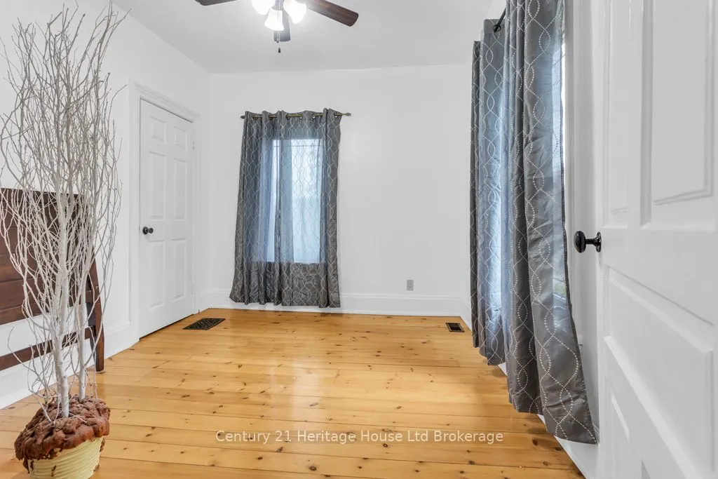 37 Church Street E
