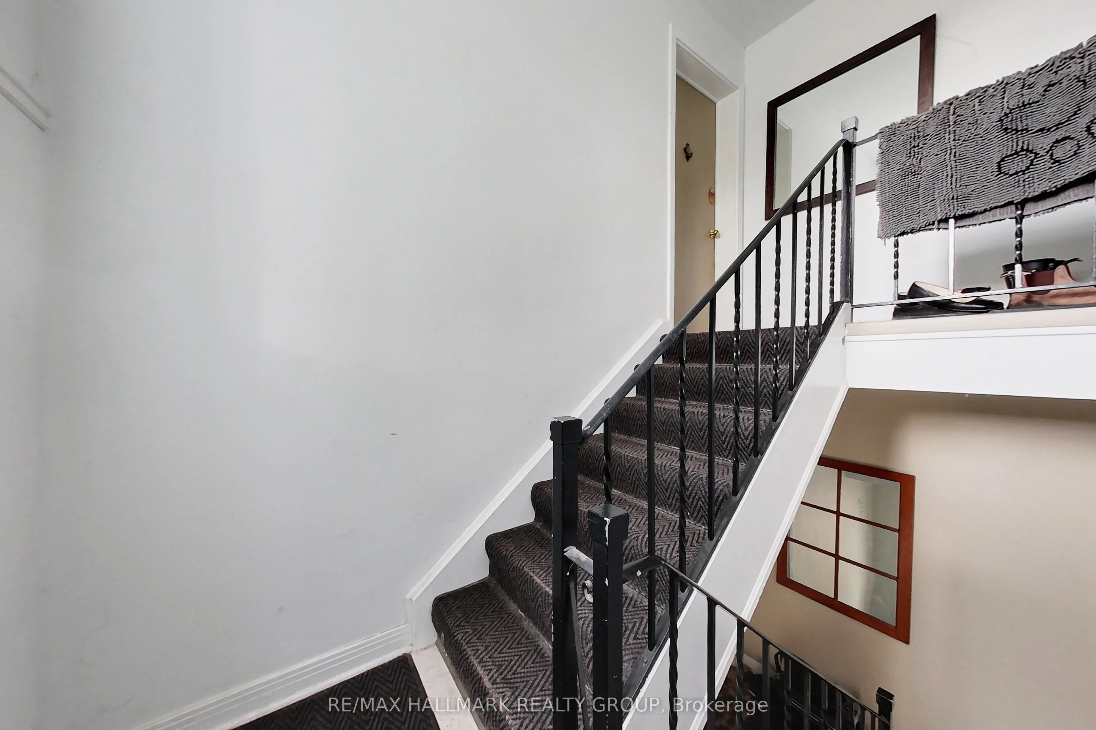 55 Ivy Crescent