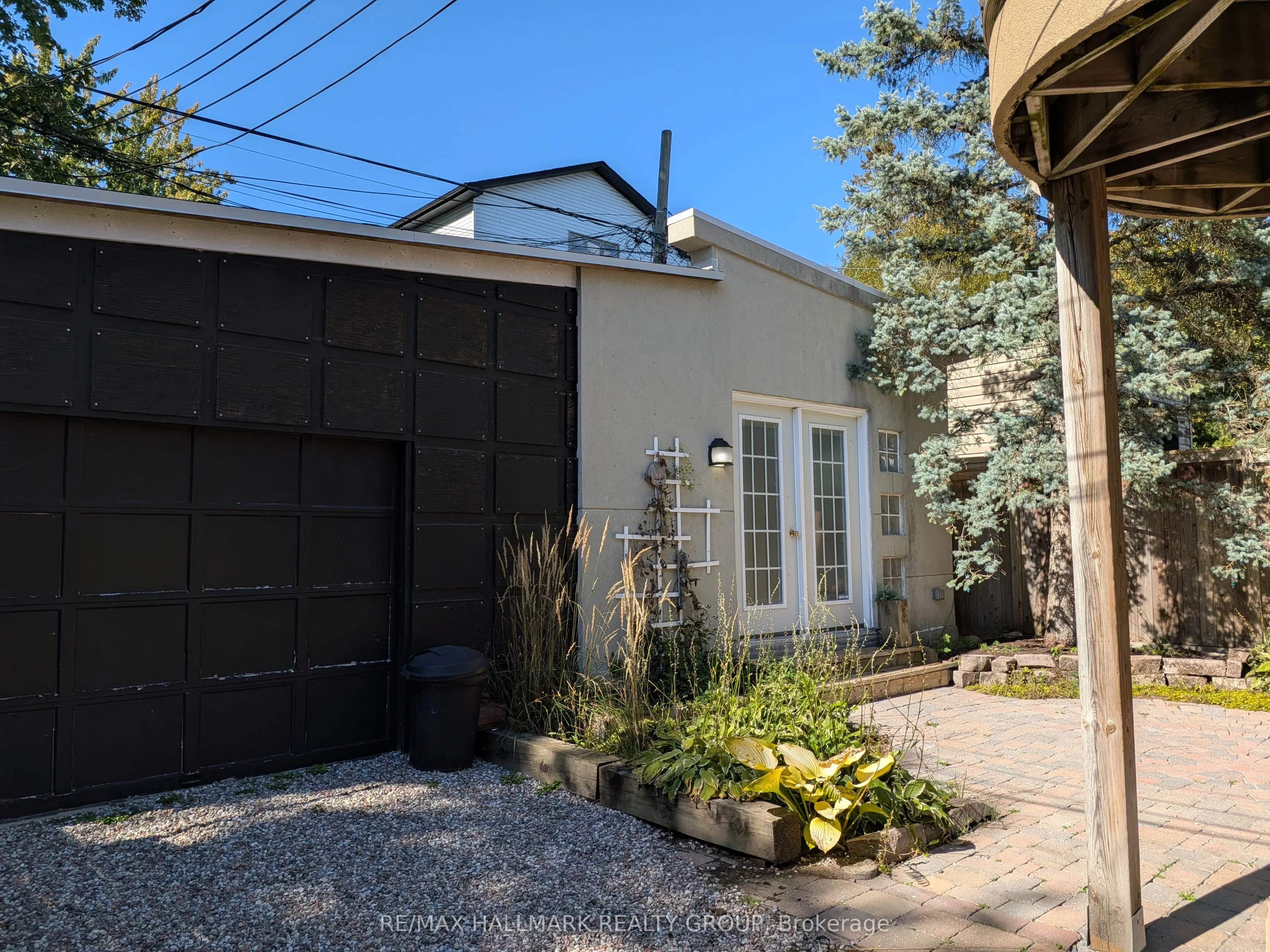 55 Ivy Crescent