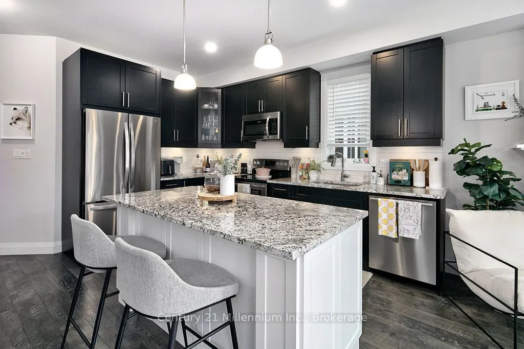 214 Yellow Birch Crescent