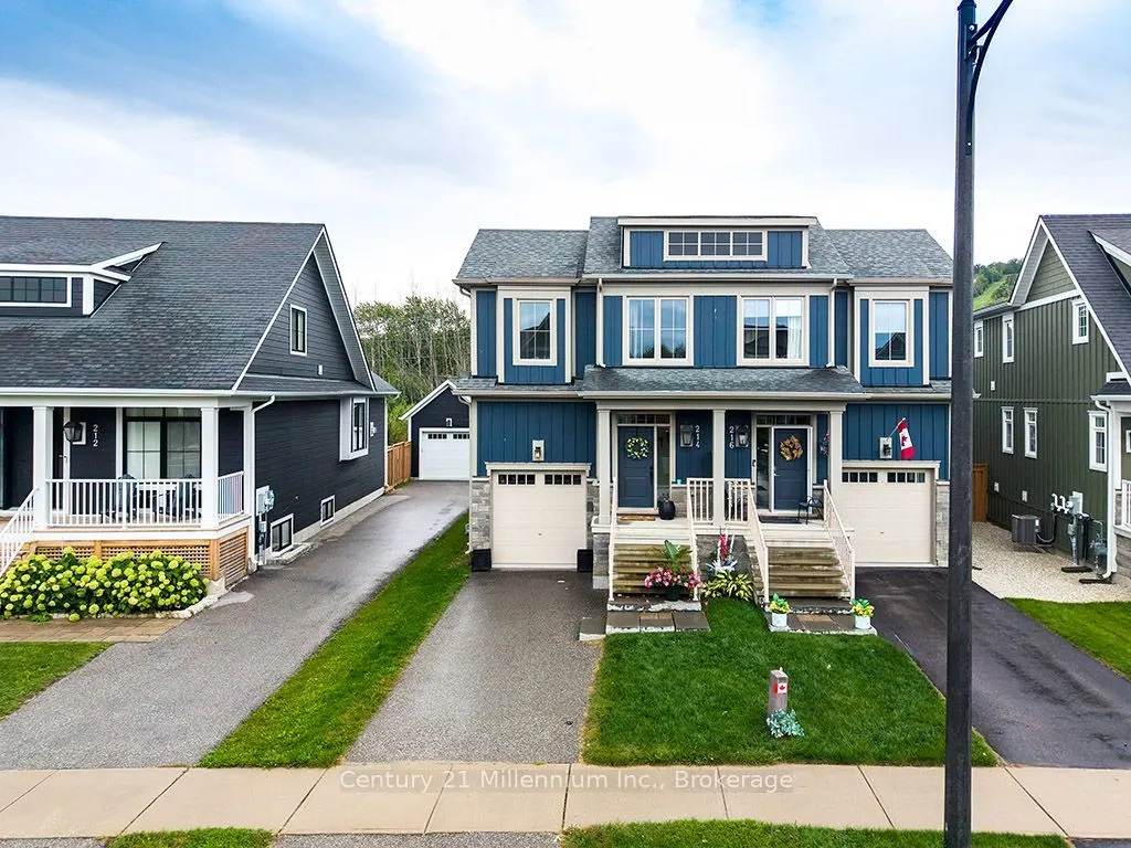 214 Yellow Birch Crescent