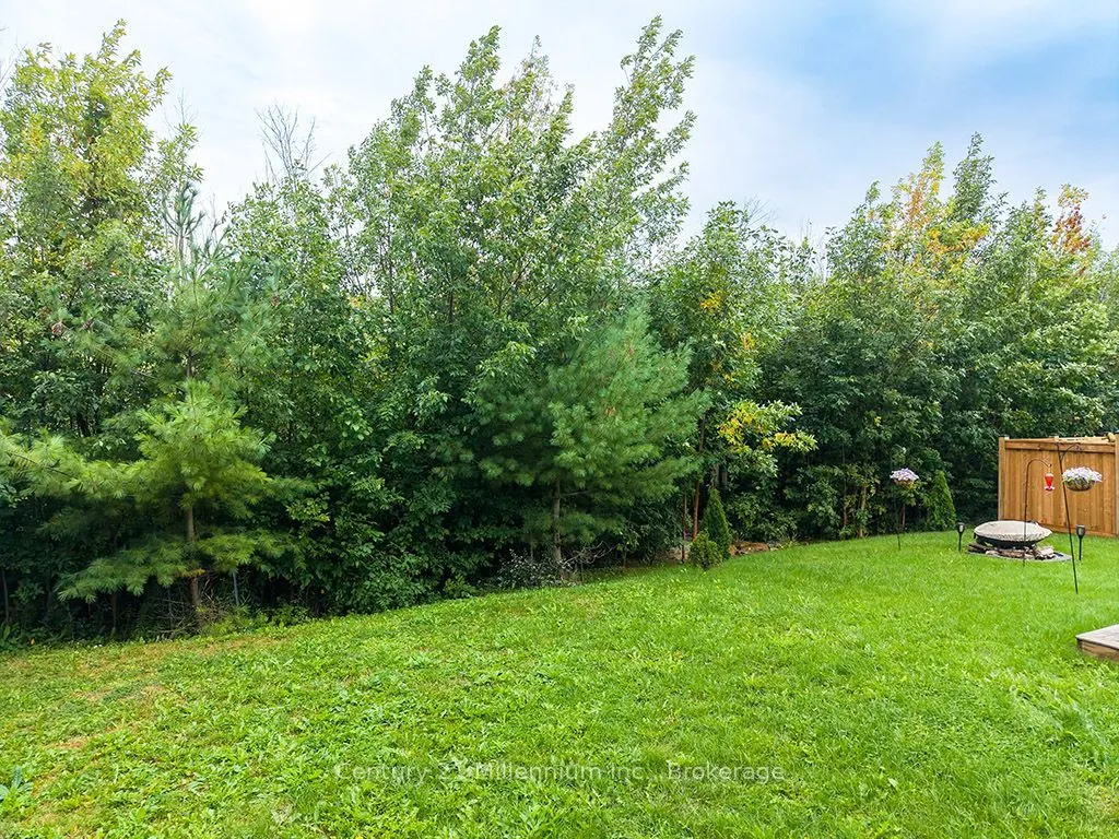 214 Yellow Birch Crescent