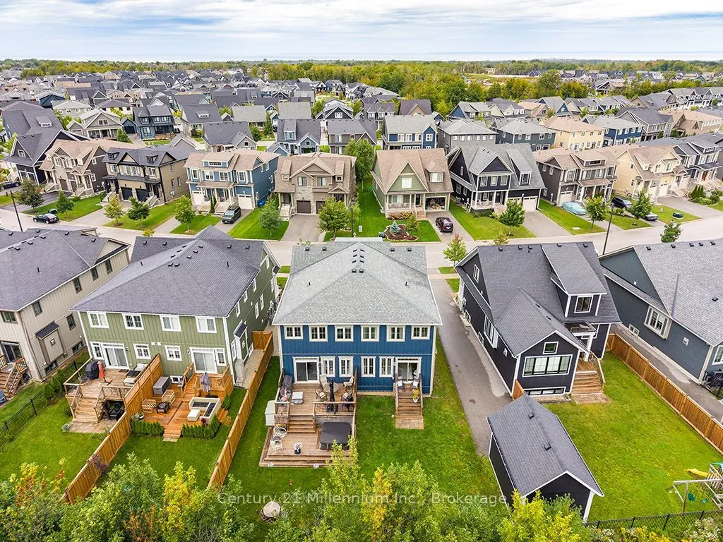 214 Yellow Birch Crescent