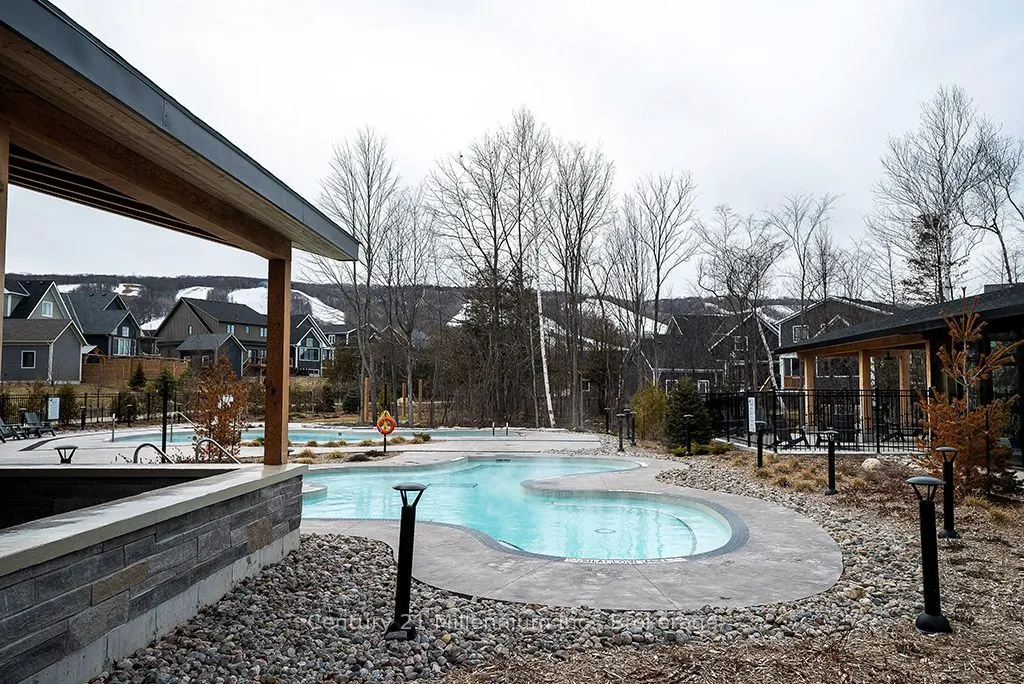214 Yellow Birch Crescent