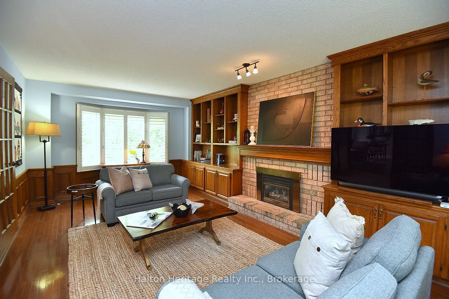 34 Howard Boulevard