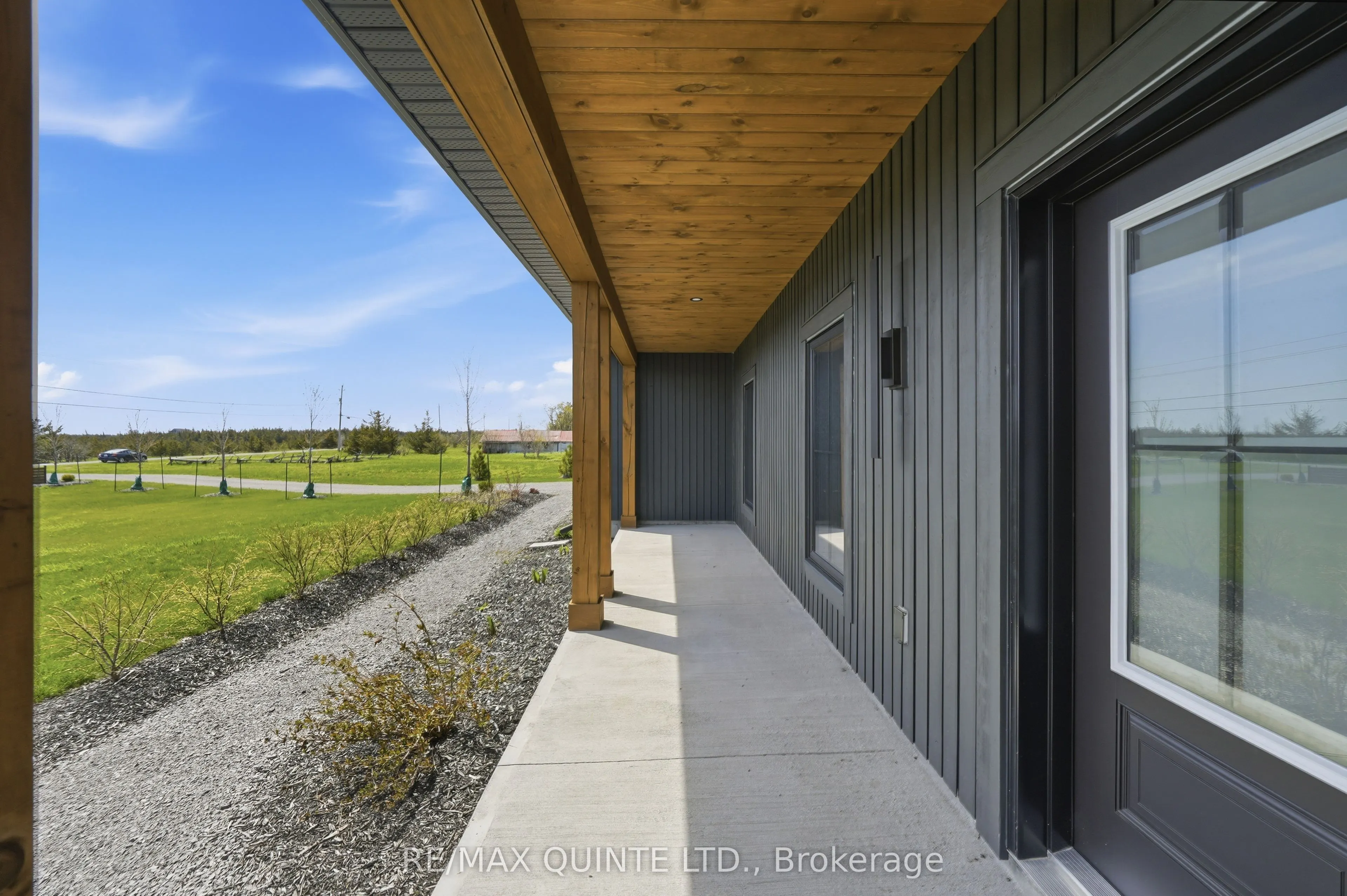 225 Mitchells Crossroad