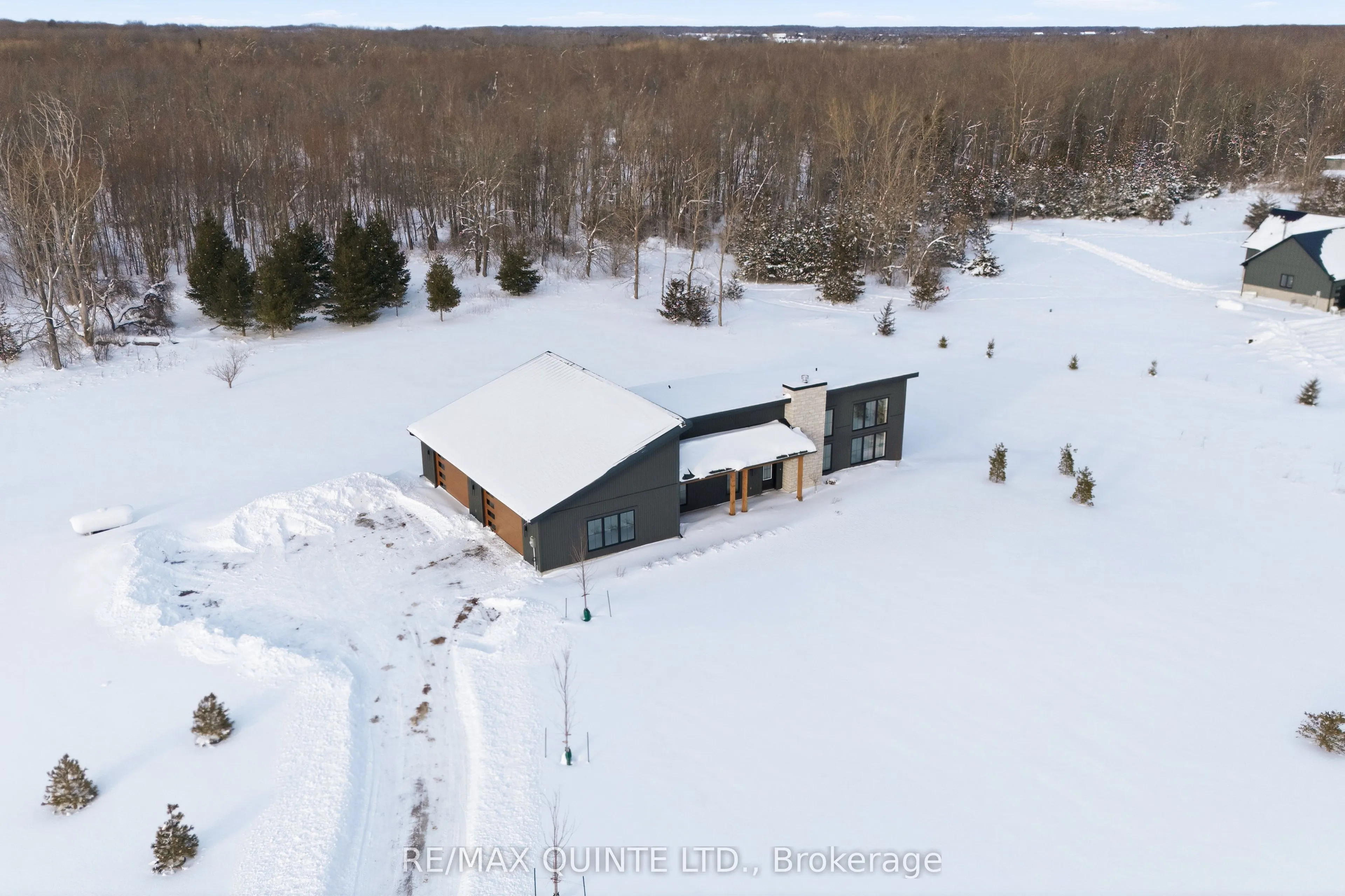 225 Mitchells Crossroad