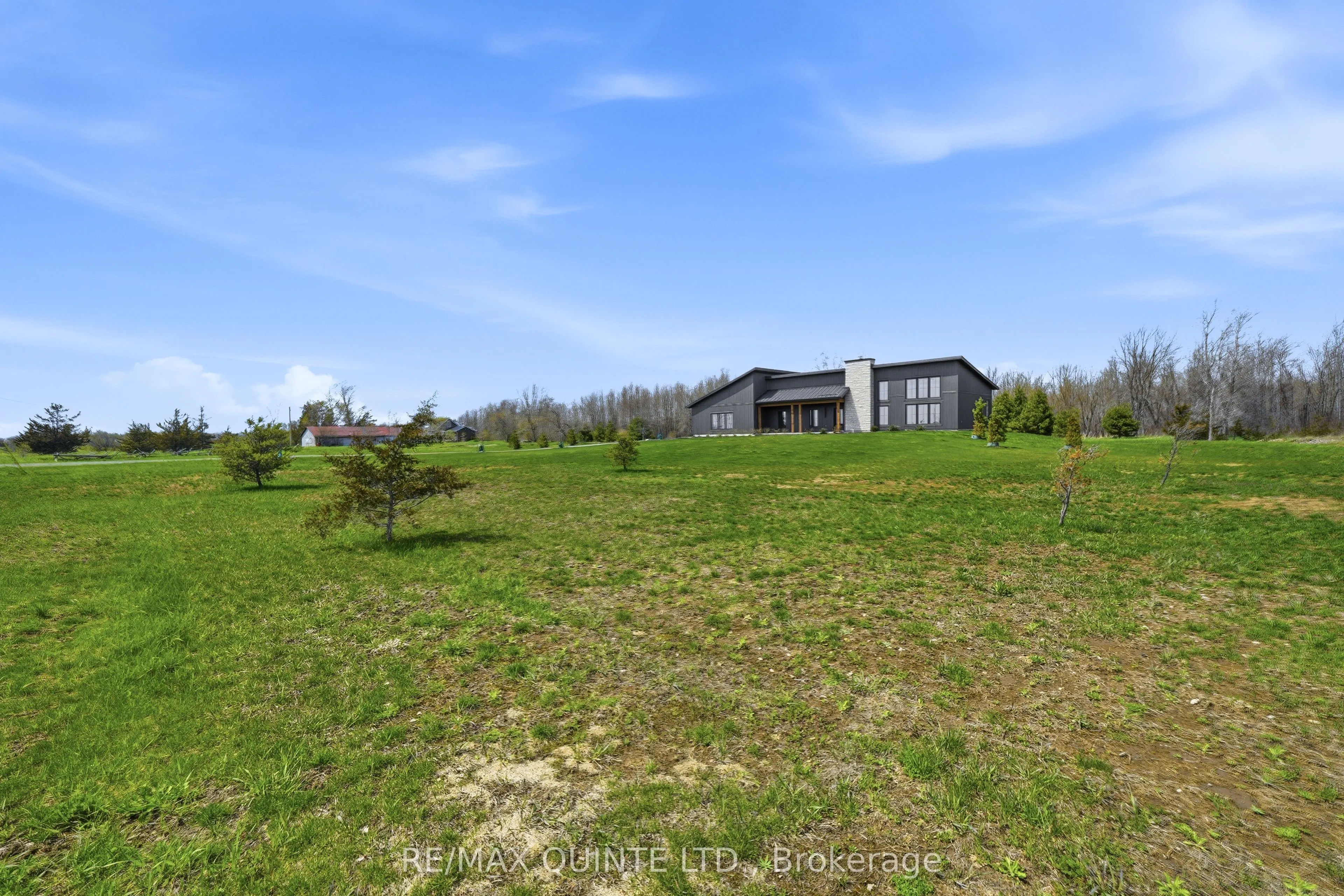 225 Mitchells Crossroad