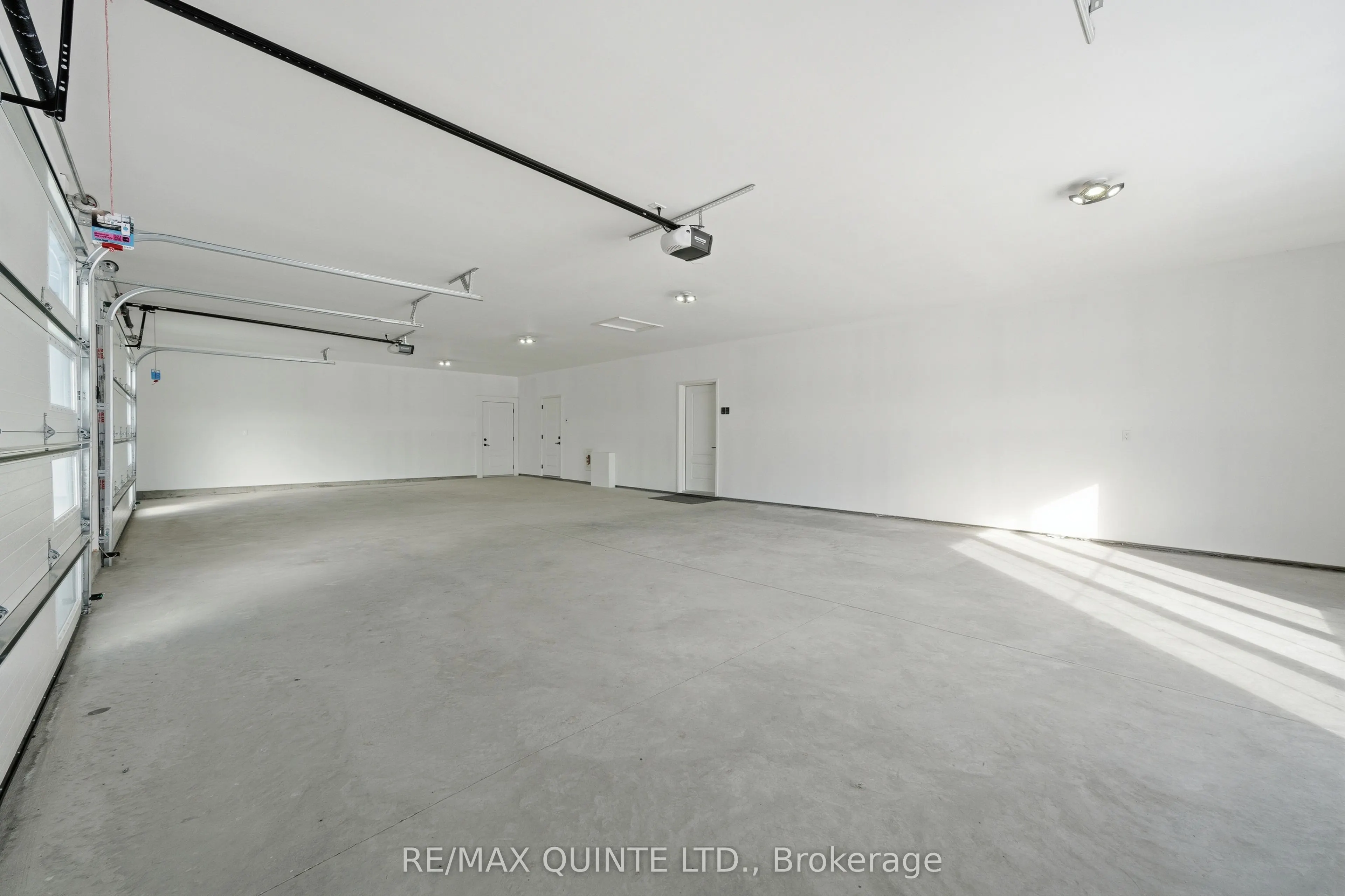 225 Mitchells Crossroad