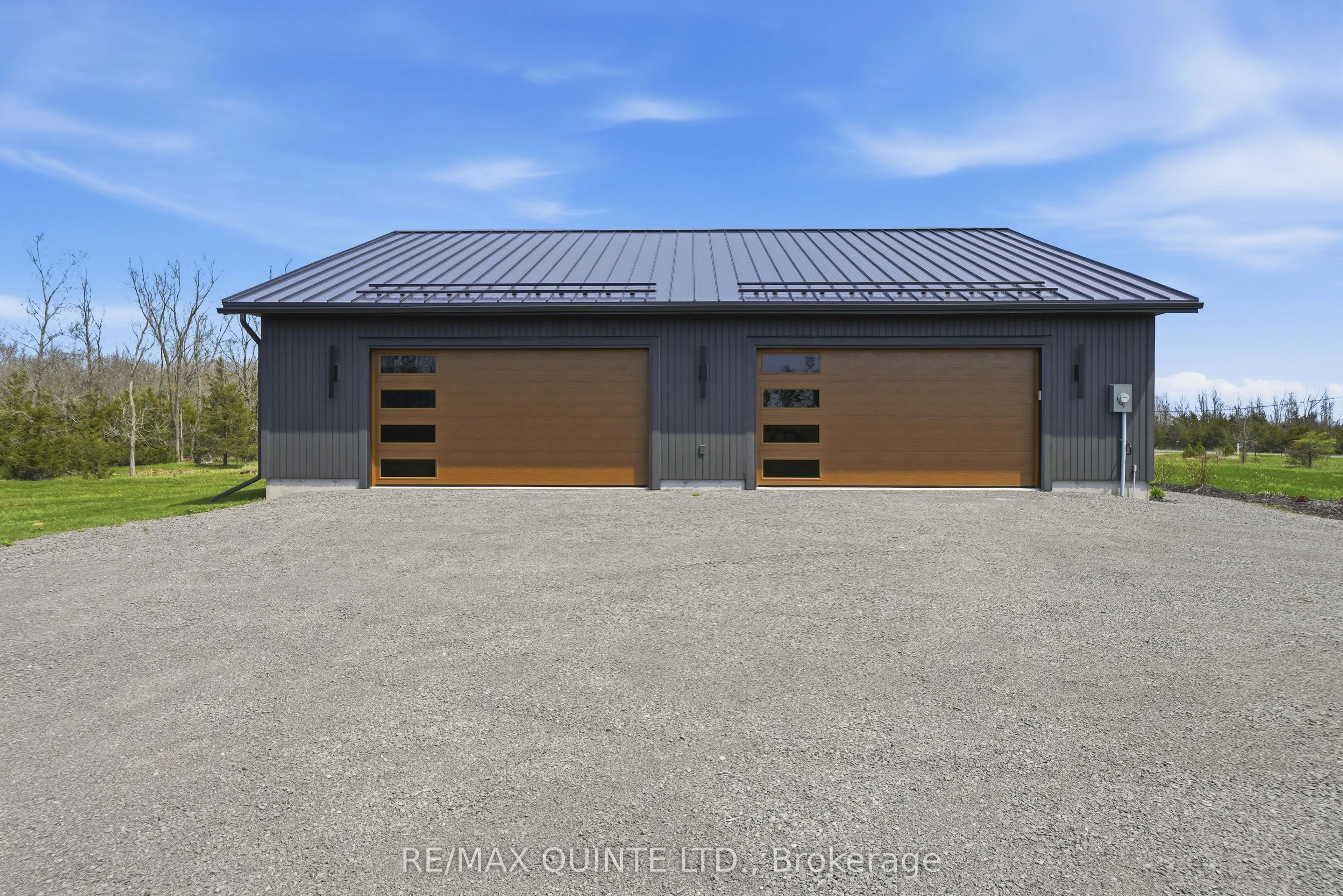 225 Mitchells Crossroad