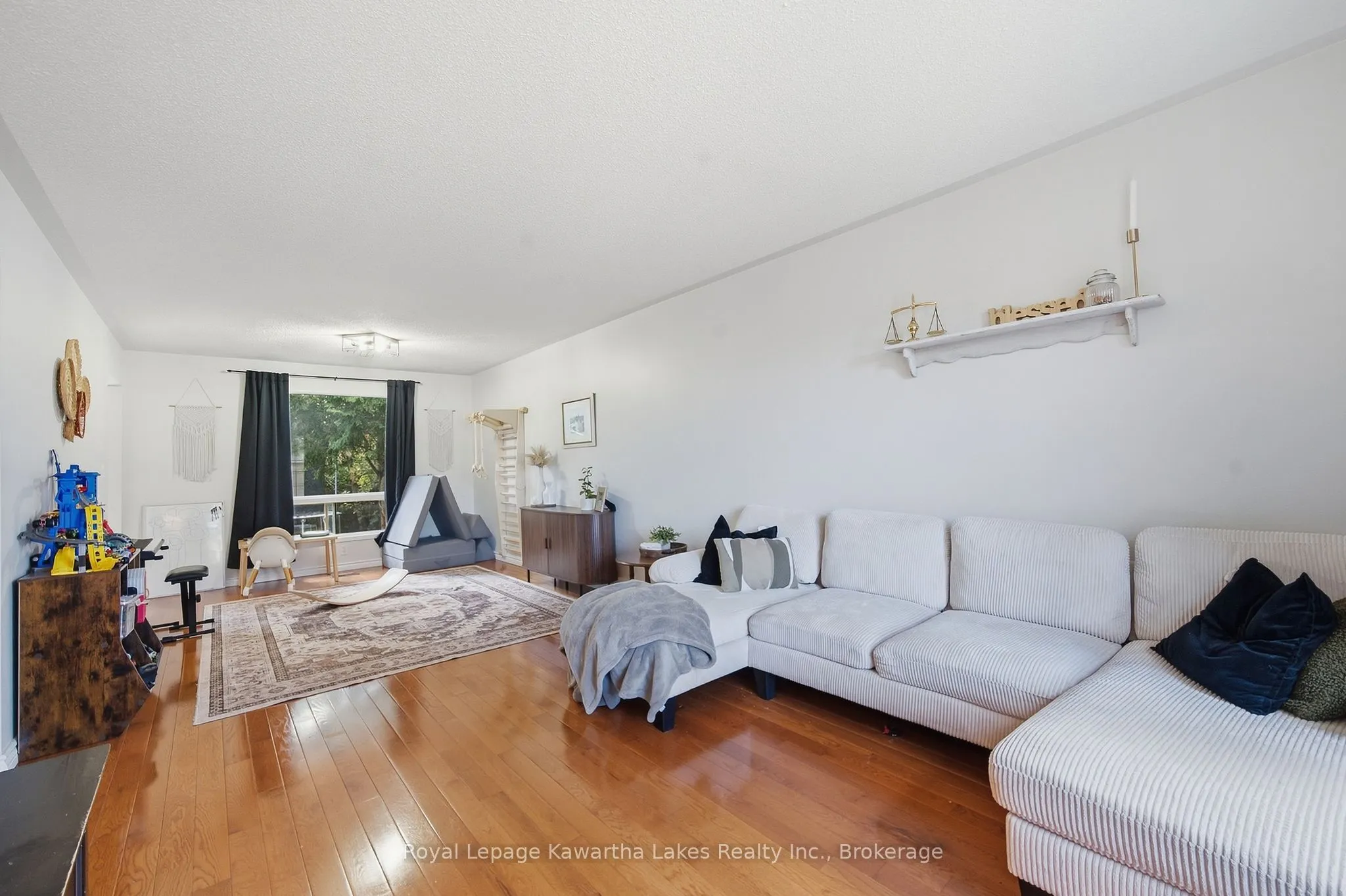1220 Wildlark Drive