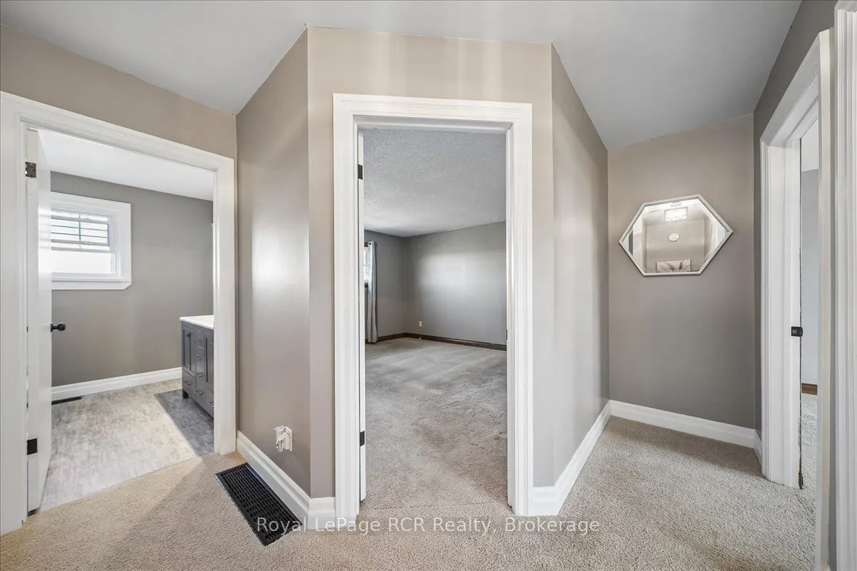 883 30th Street W