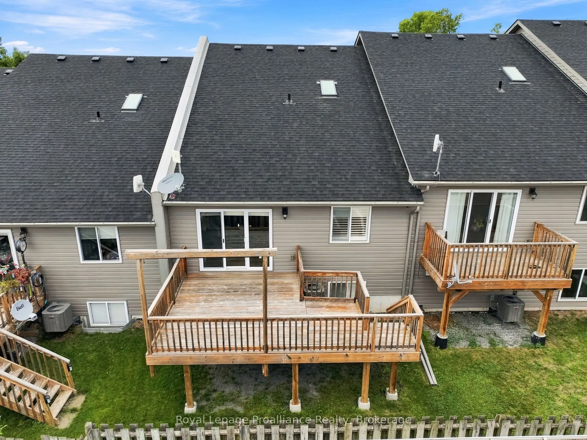 8 Ferris Court
