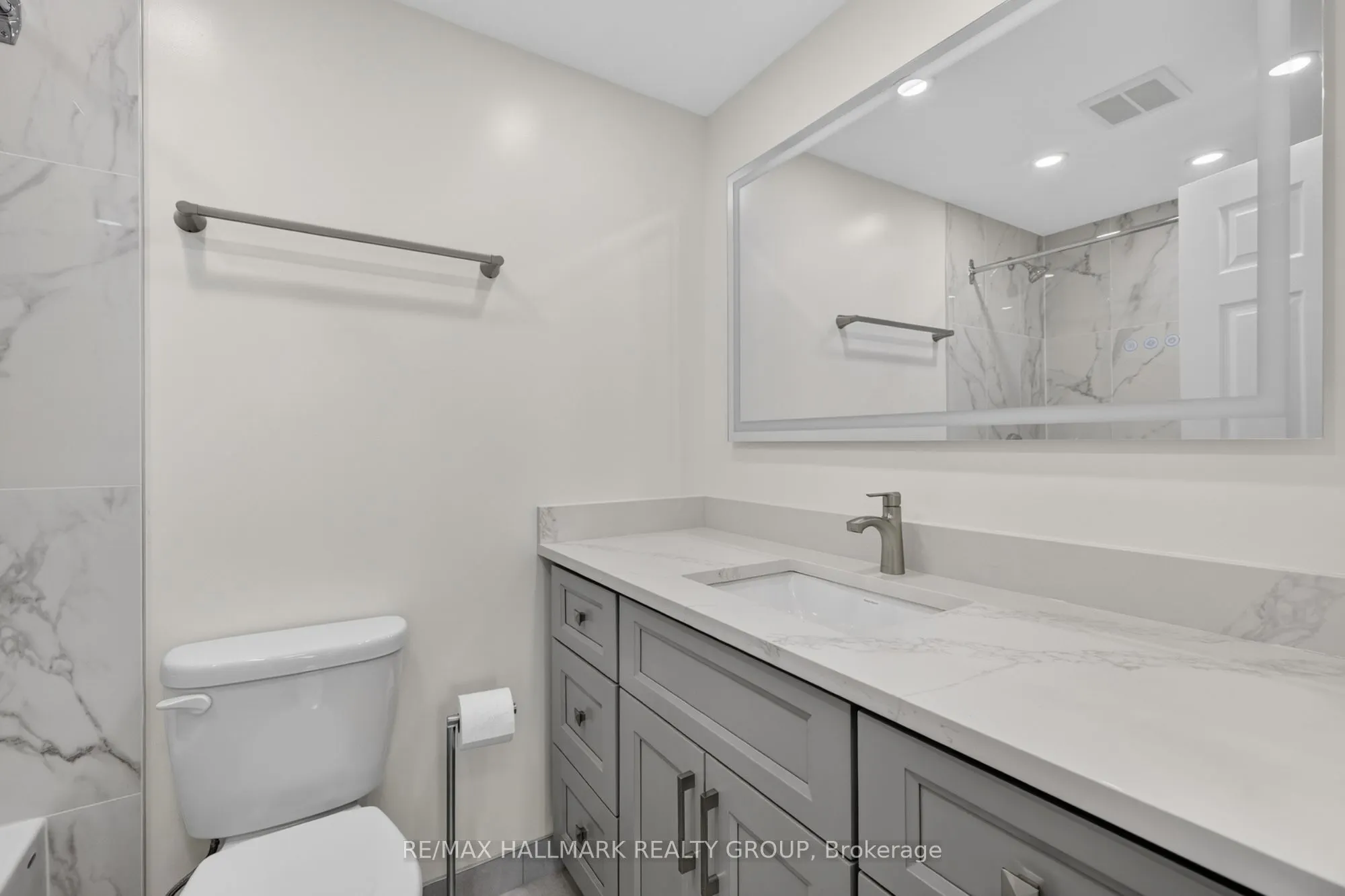 530 Laurier Avenue W #901