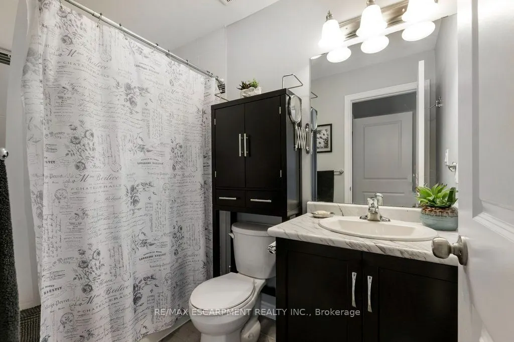 377 GLANCASTER Road #38