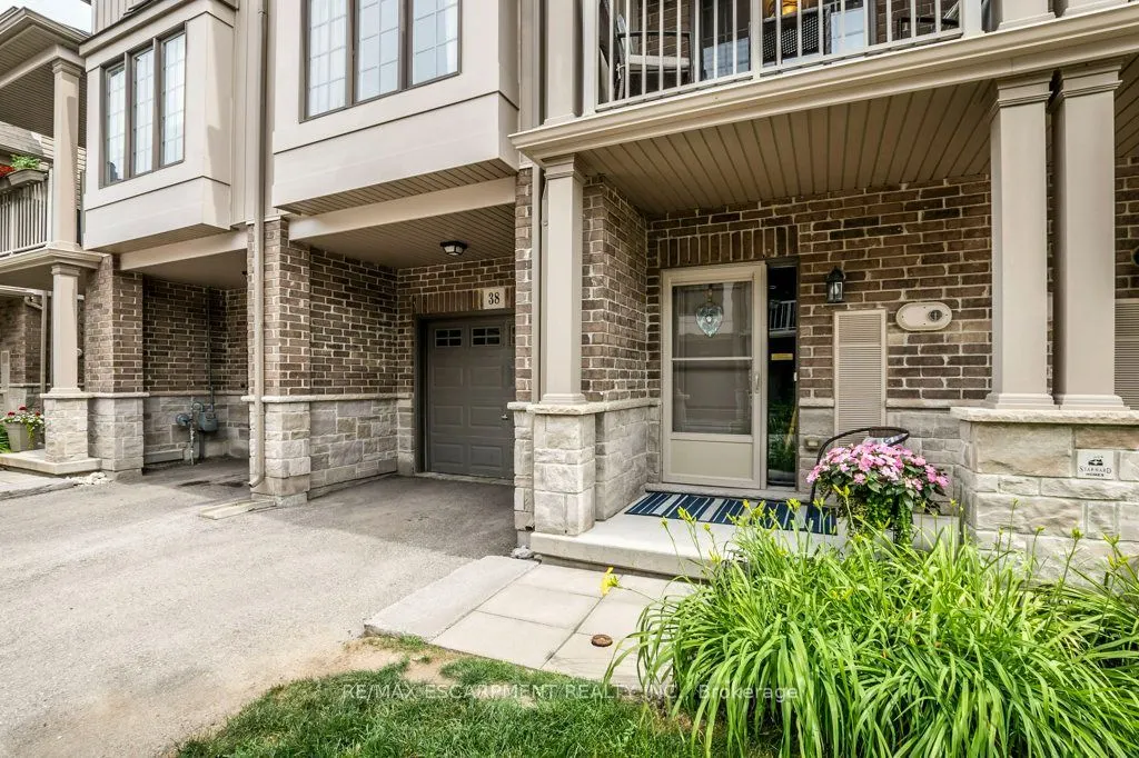 377 GLANCASTER Road #38