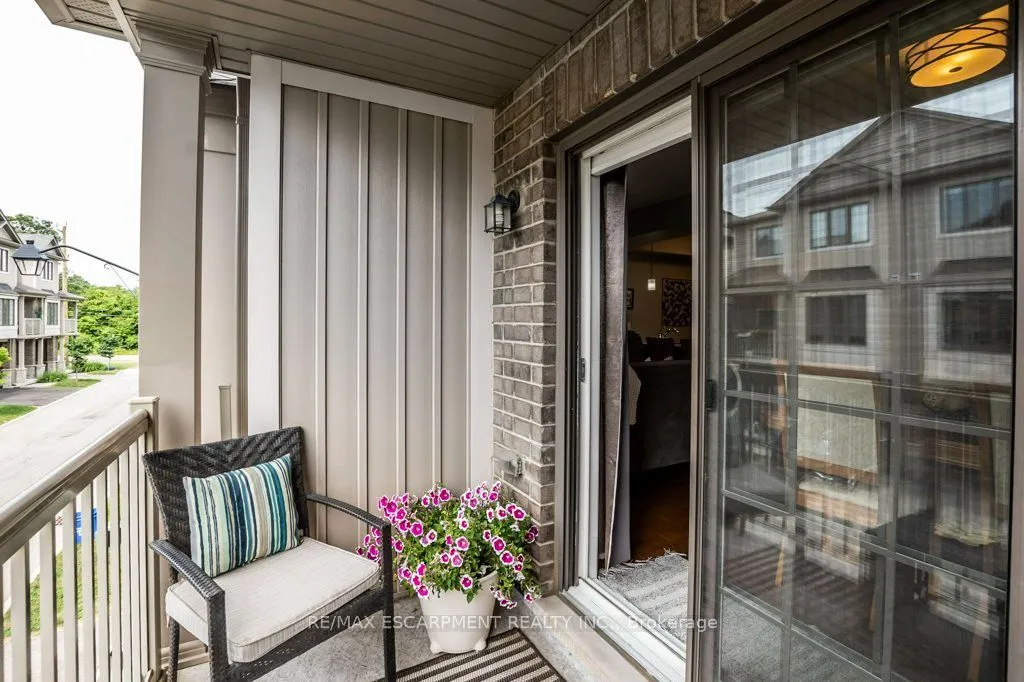 377 GLANCASTER Road #38