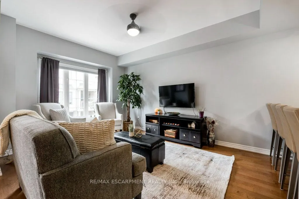 377 GLANCASTER Road #38