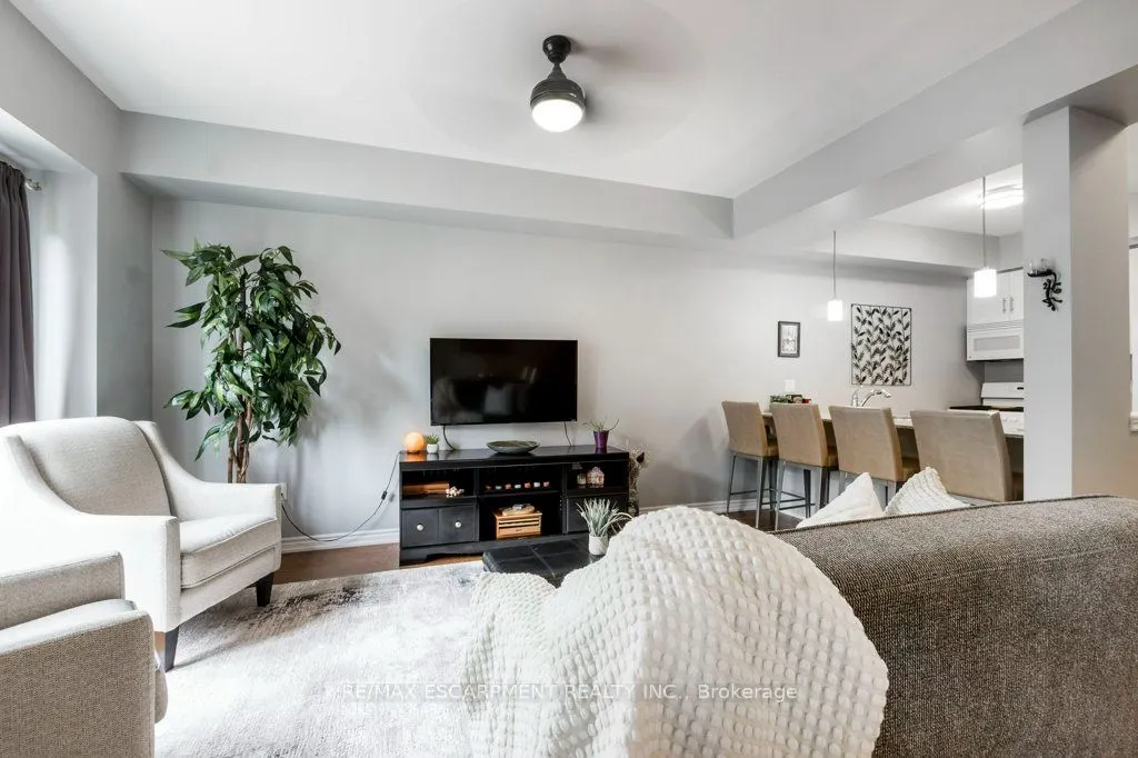 377 GLANCASTER Road #38