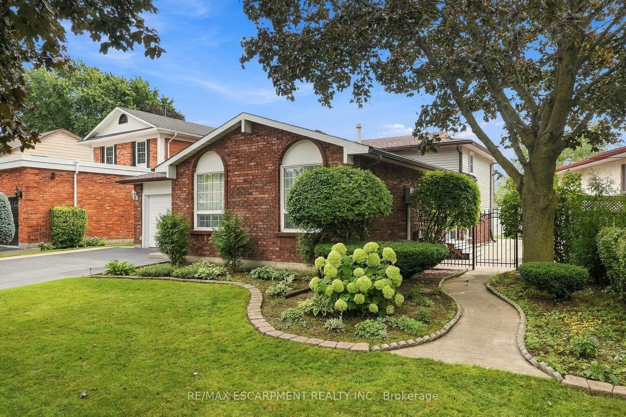 10 Audubon Street N