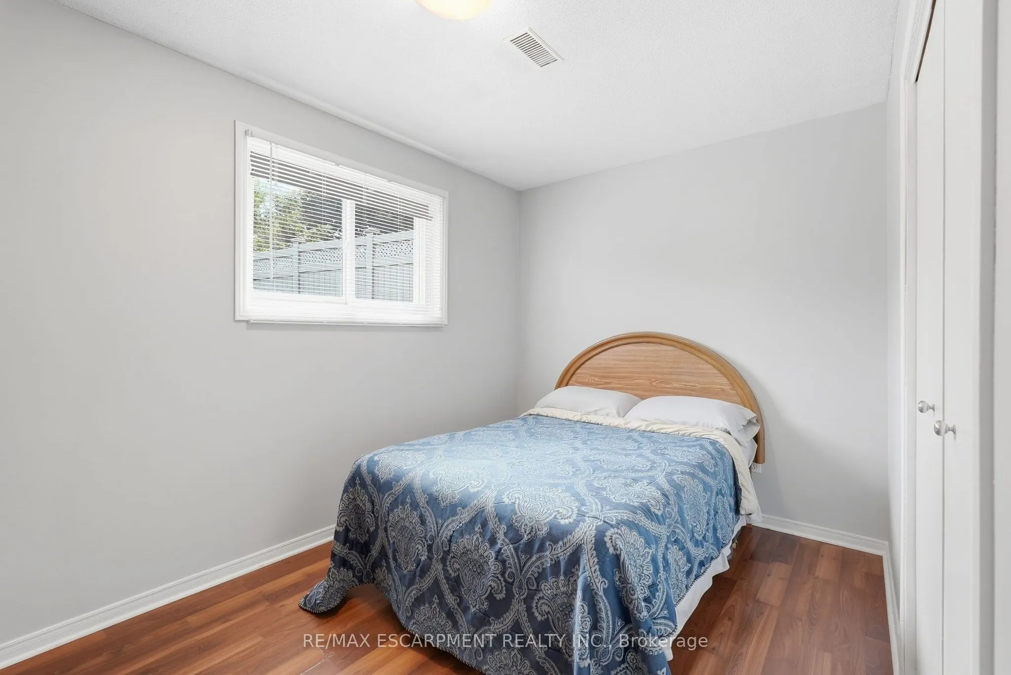 10 Audubon Street N