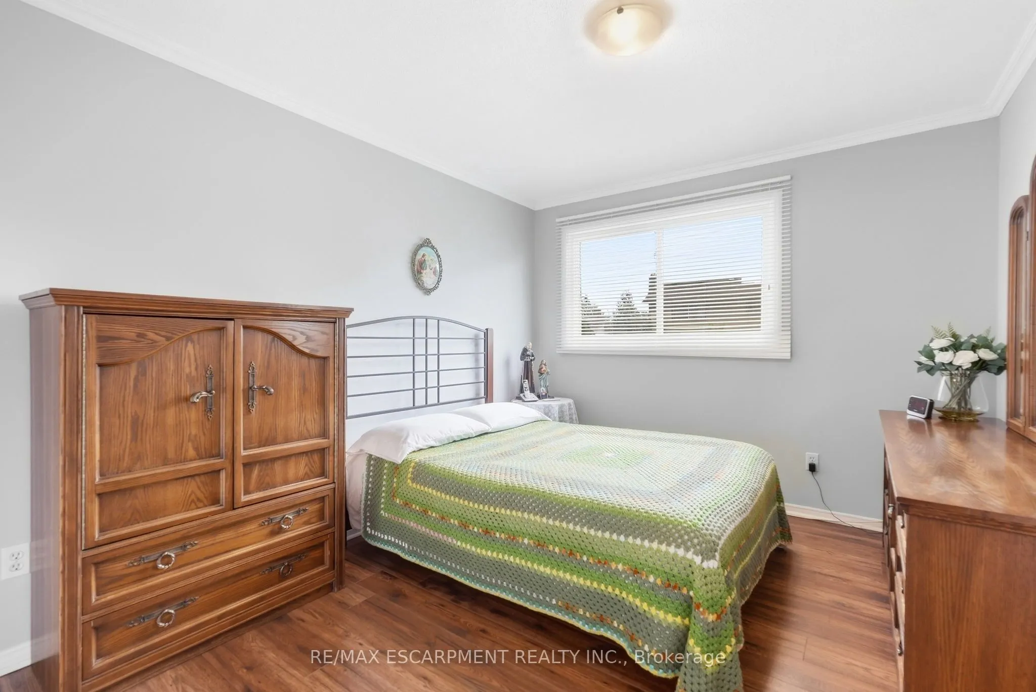 10 Audubon Street N