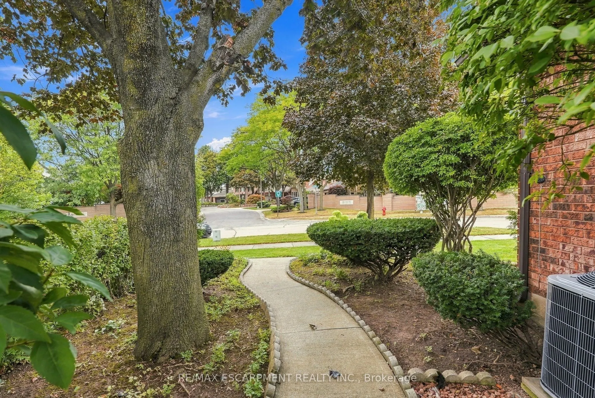 10 Audubon Street N