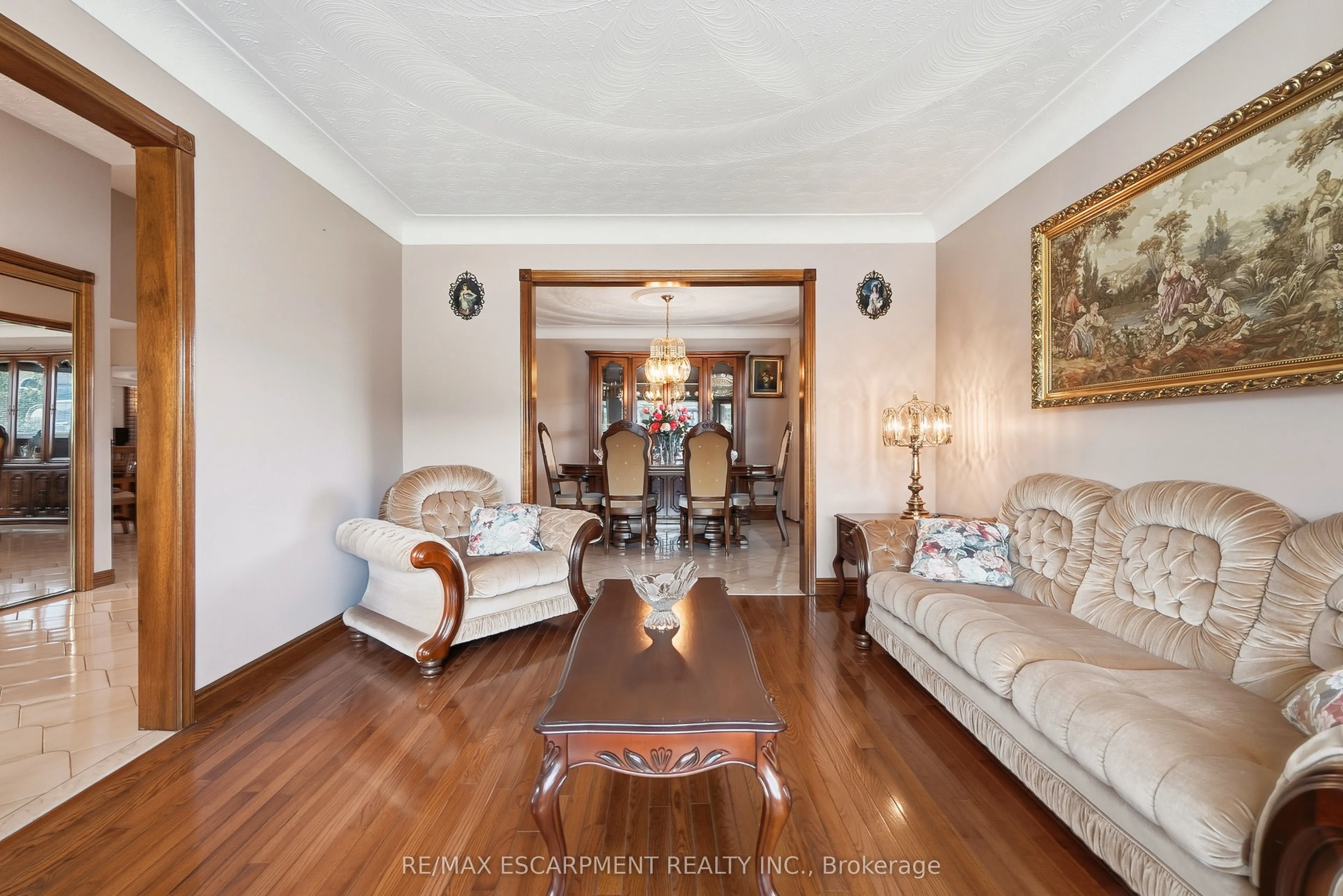 7 Vinehill Drive