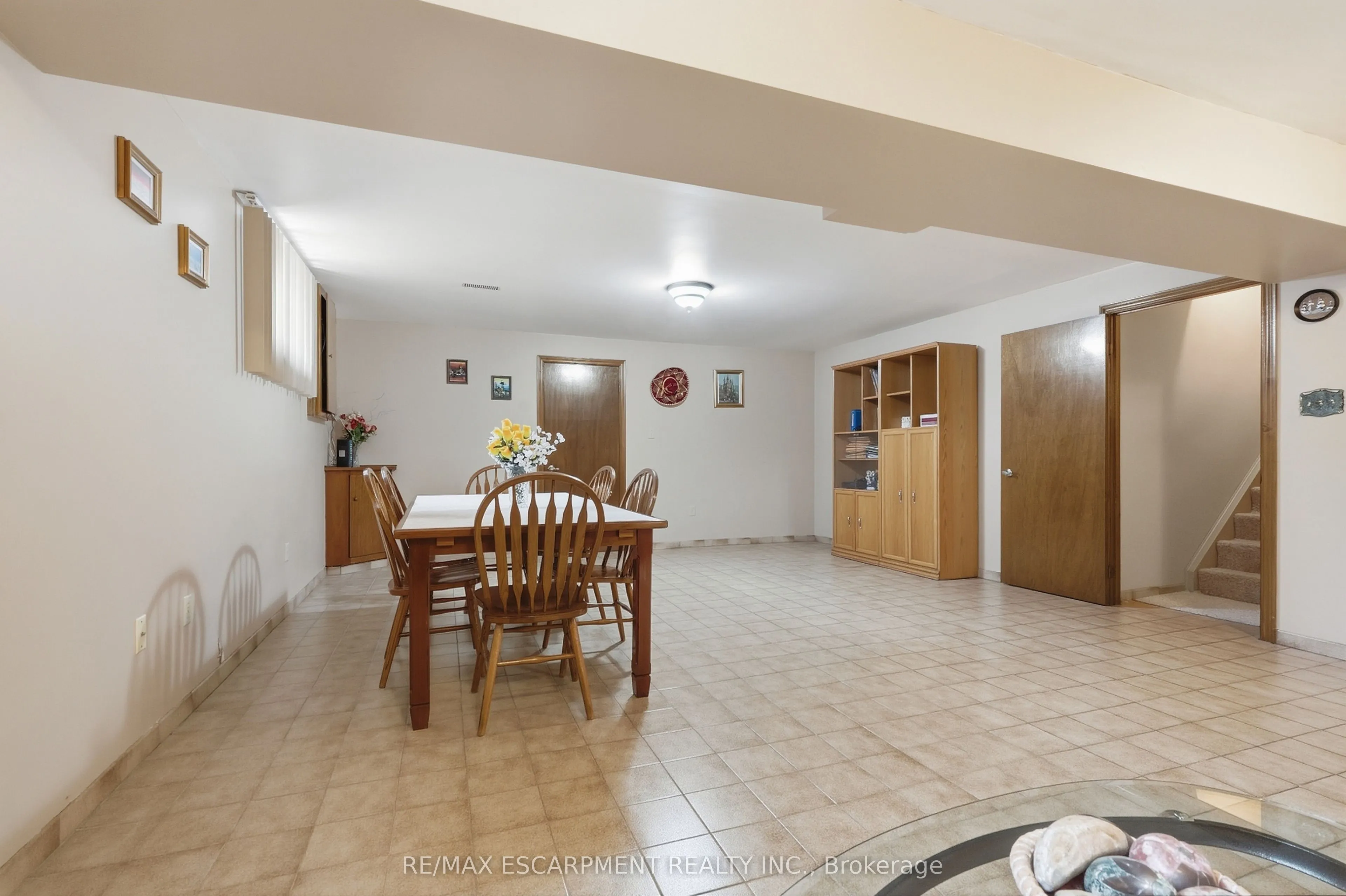 7 Vinehill Drive
