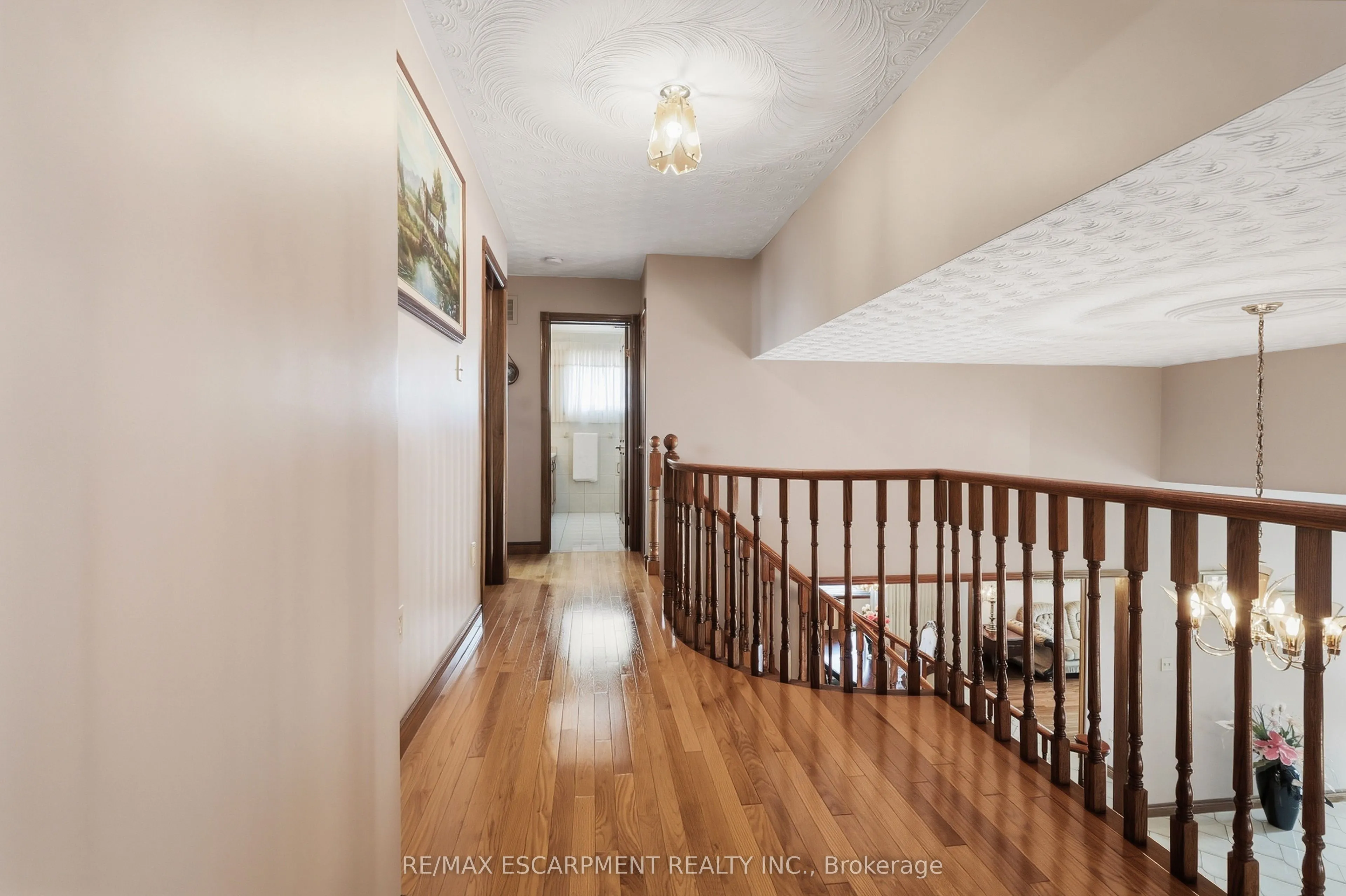 7 Vinehill Drive