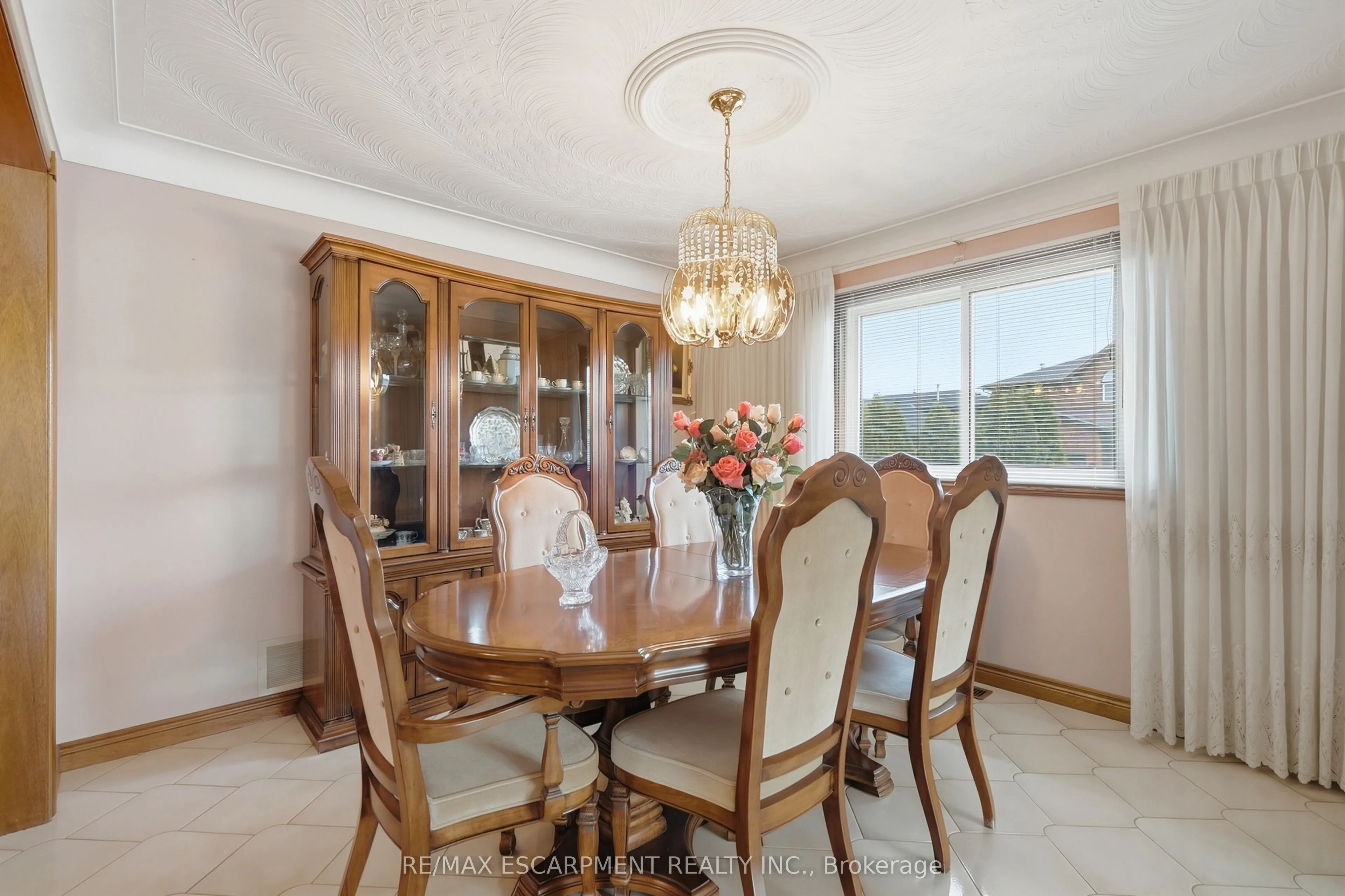7 Vinehill Drive